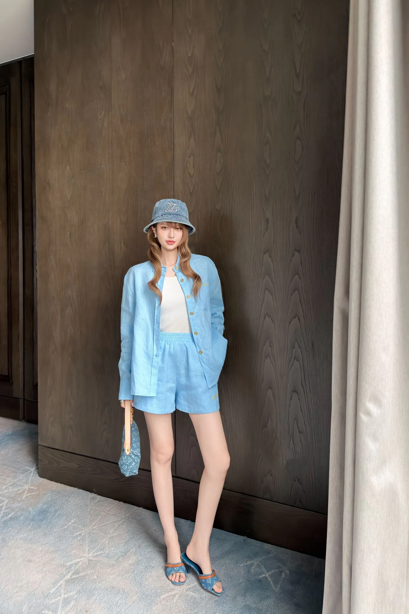 Костюмы Женские Louis Vuitton 12766129