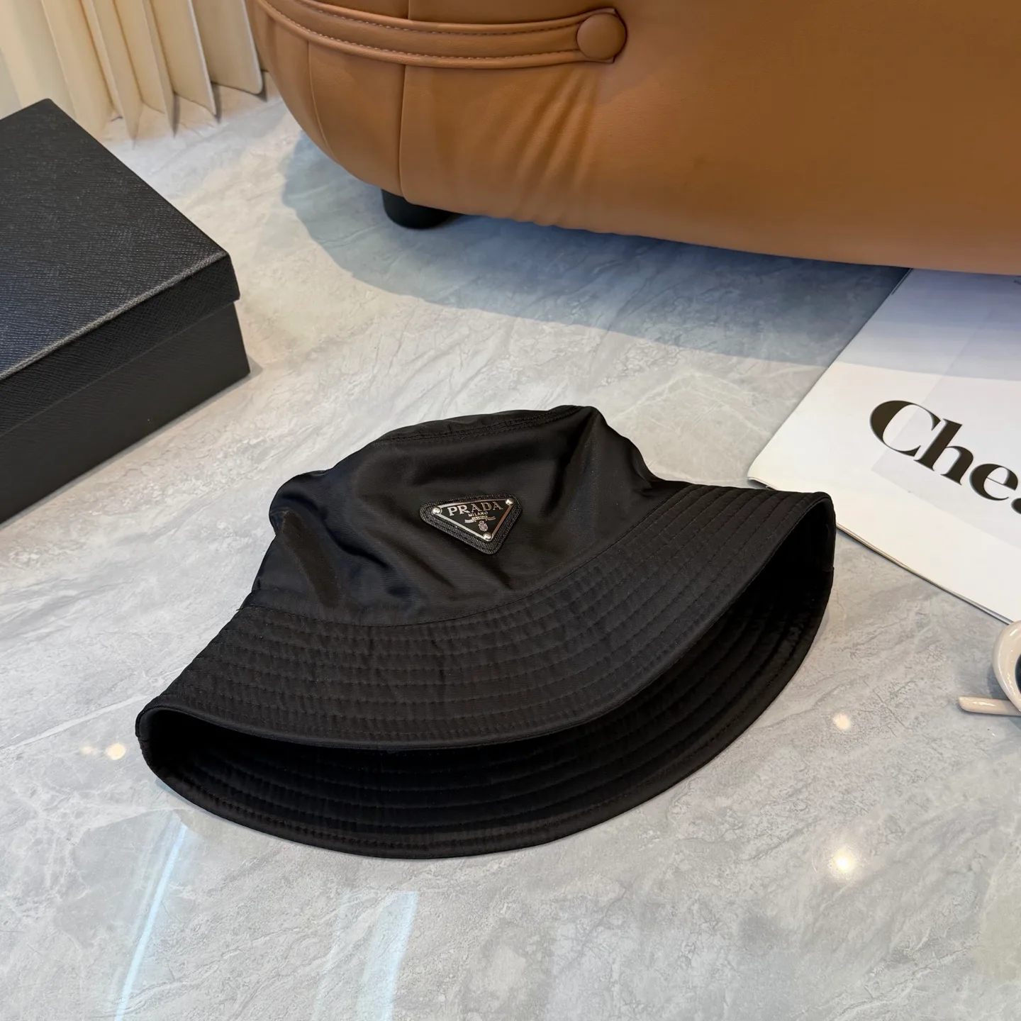 Головные Уборы Prada 13418589