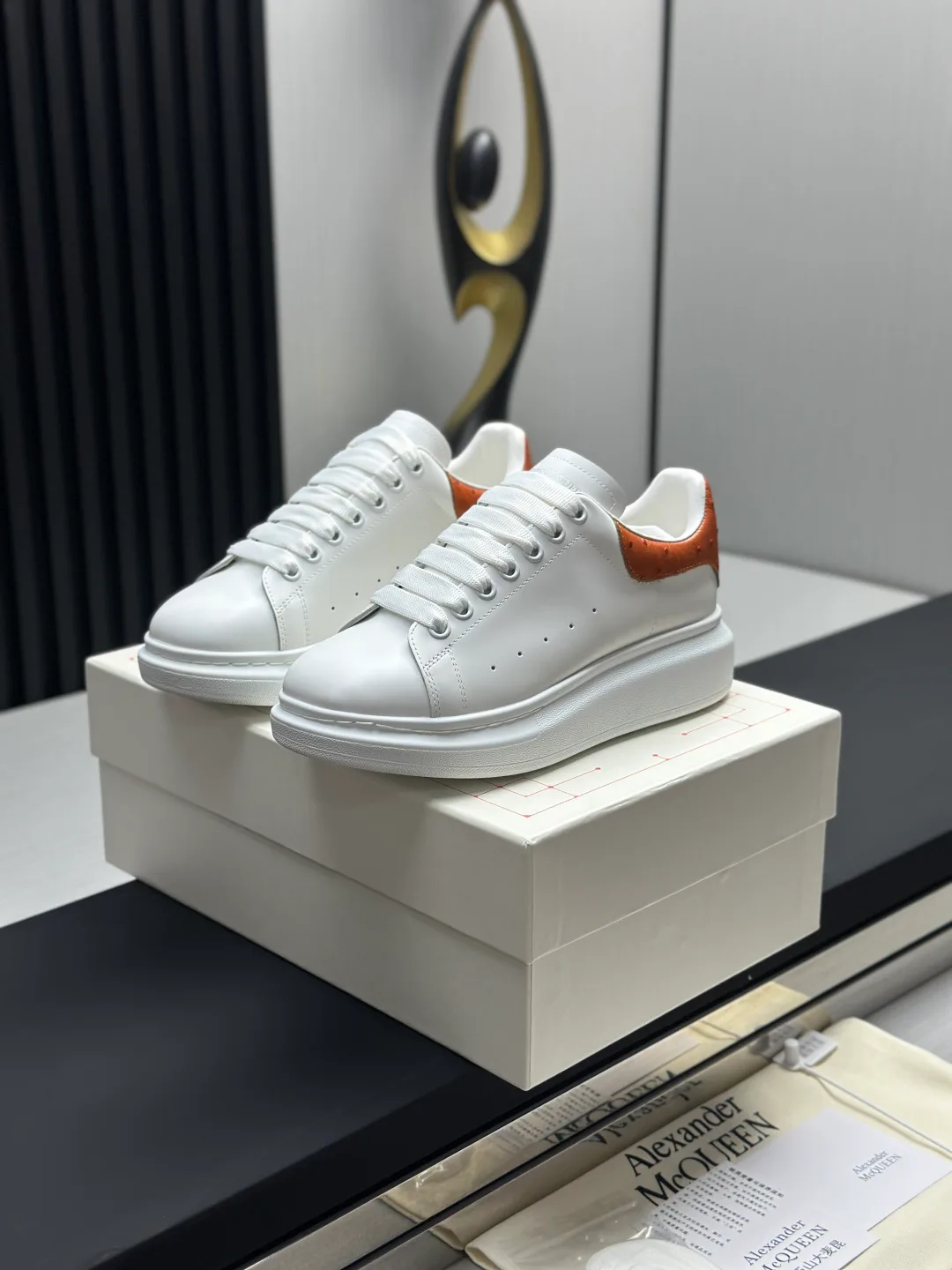 Кроссовки Женские Alexander Mcqueen 18677580