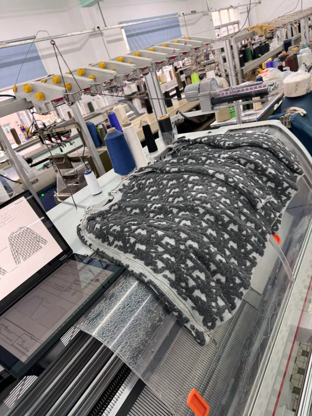 Джемперы И Свитеры Мужские Christian Dior 7229173