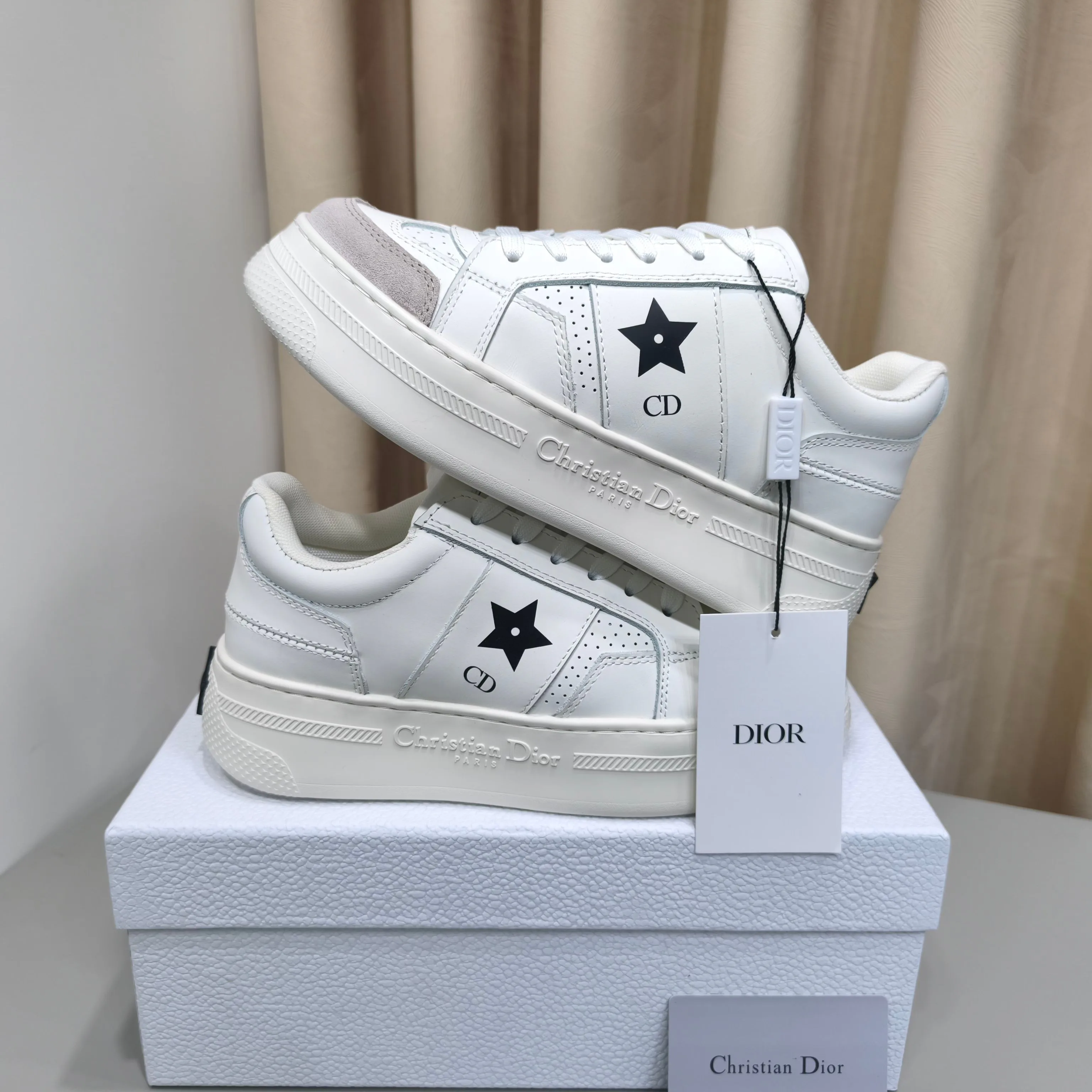 Кроссовки Женские Christian Dior 17988725