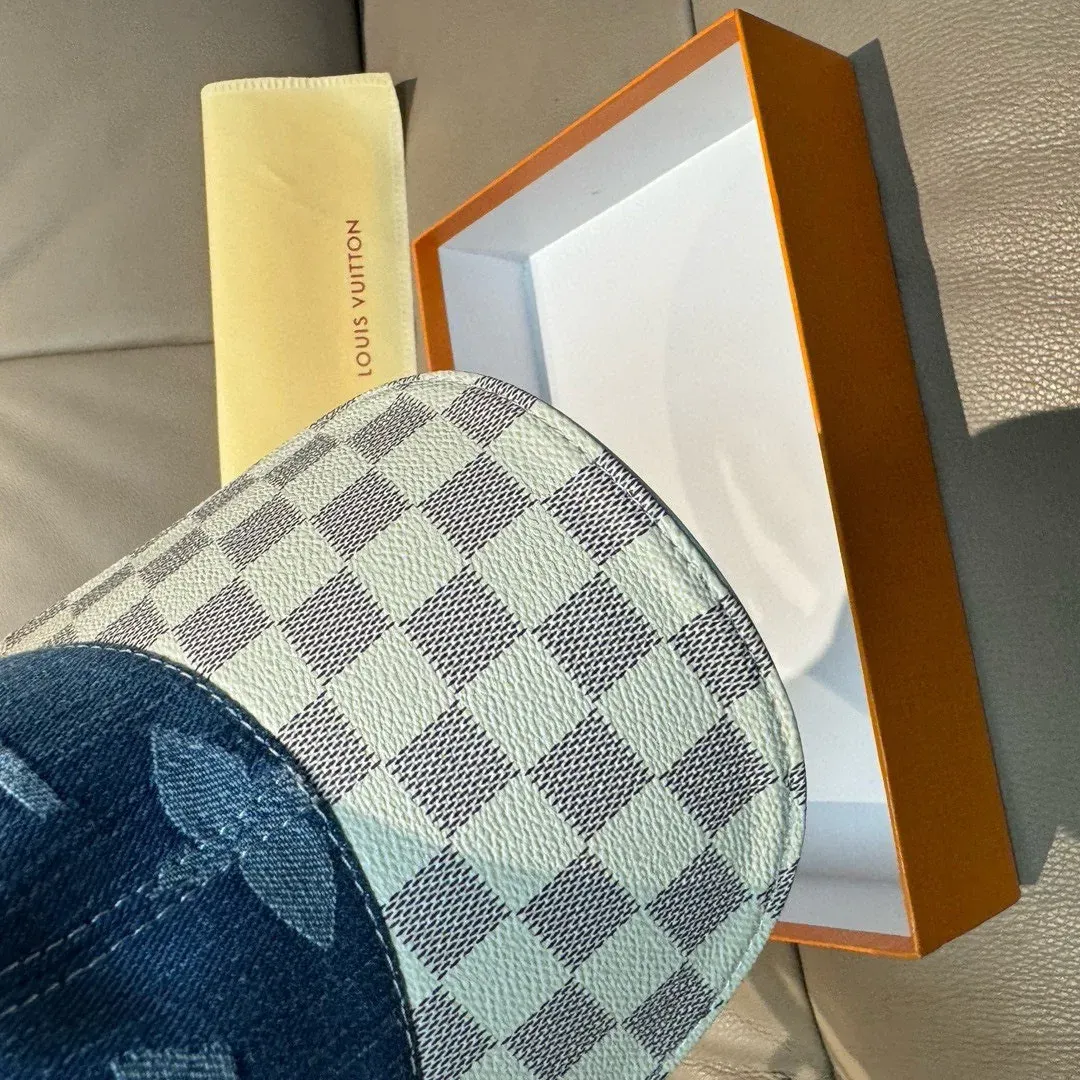 Головные Уборы Louis Vuitton 4549980