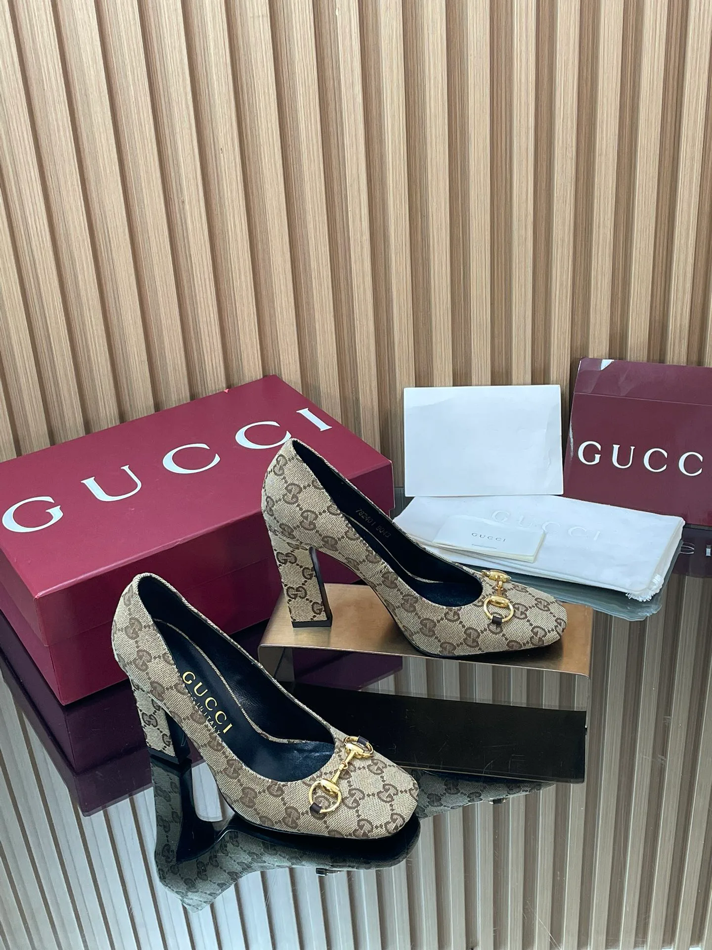 Туфли Женские Gucci 402535
