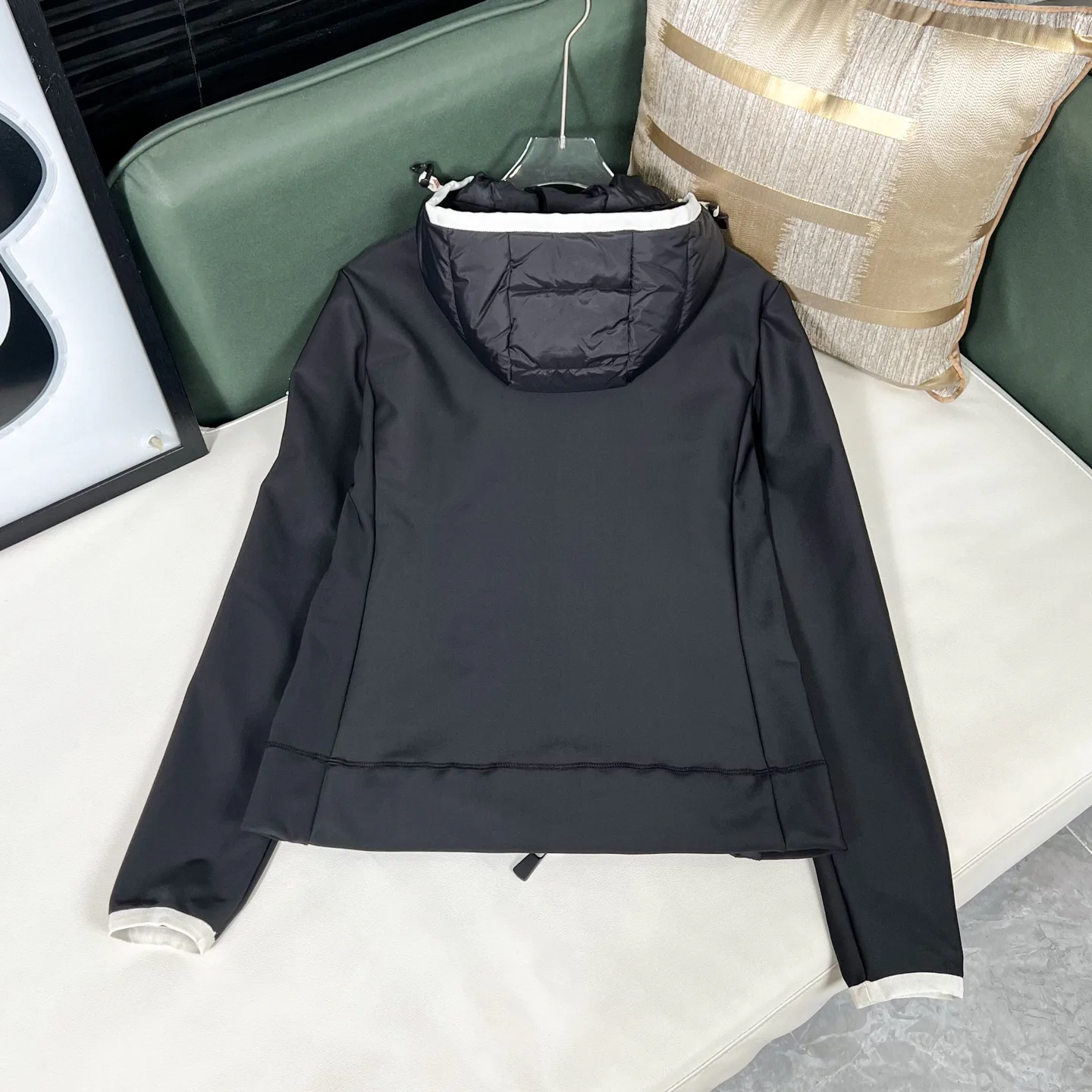 Куртки И Пуховики Женские Moncler 19225029