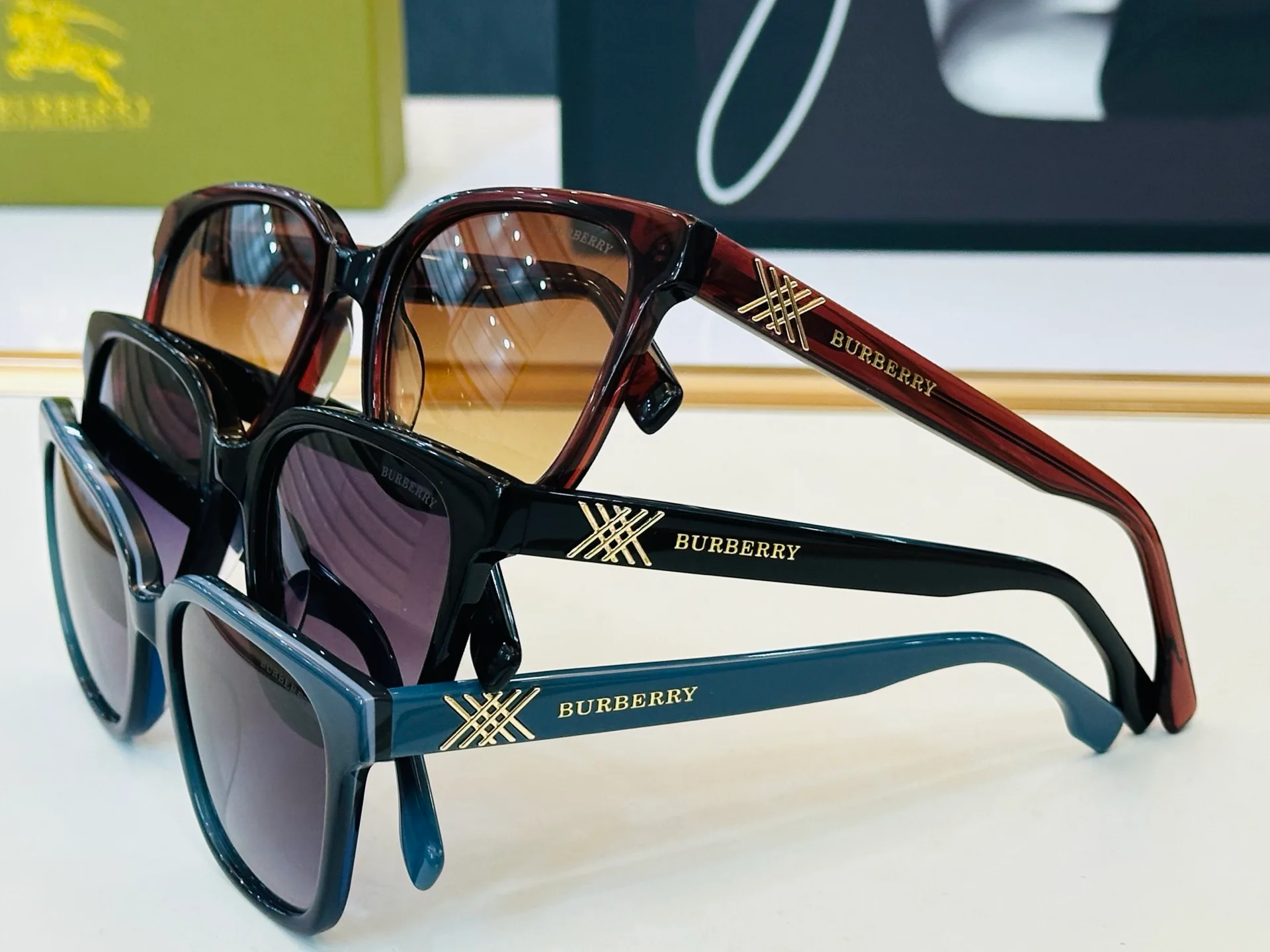 Очки Burberry 18629790