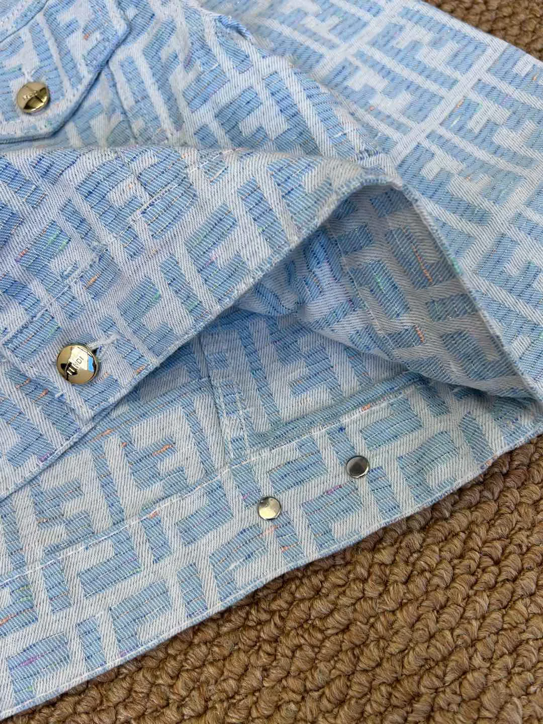 Куртки И Пуховики Женские Fendi 517193