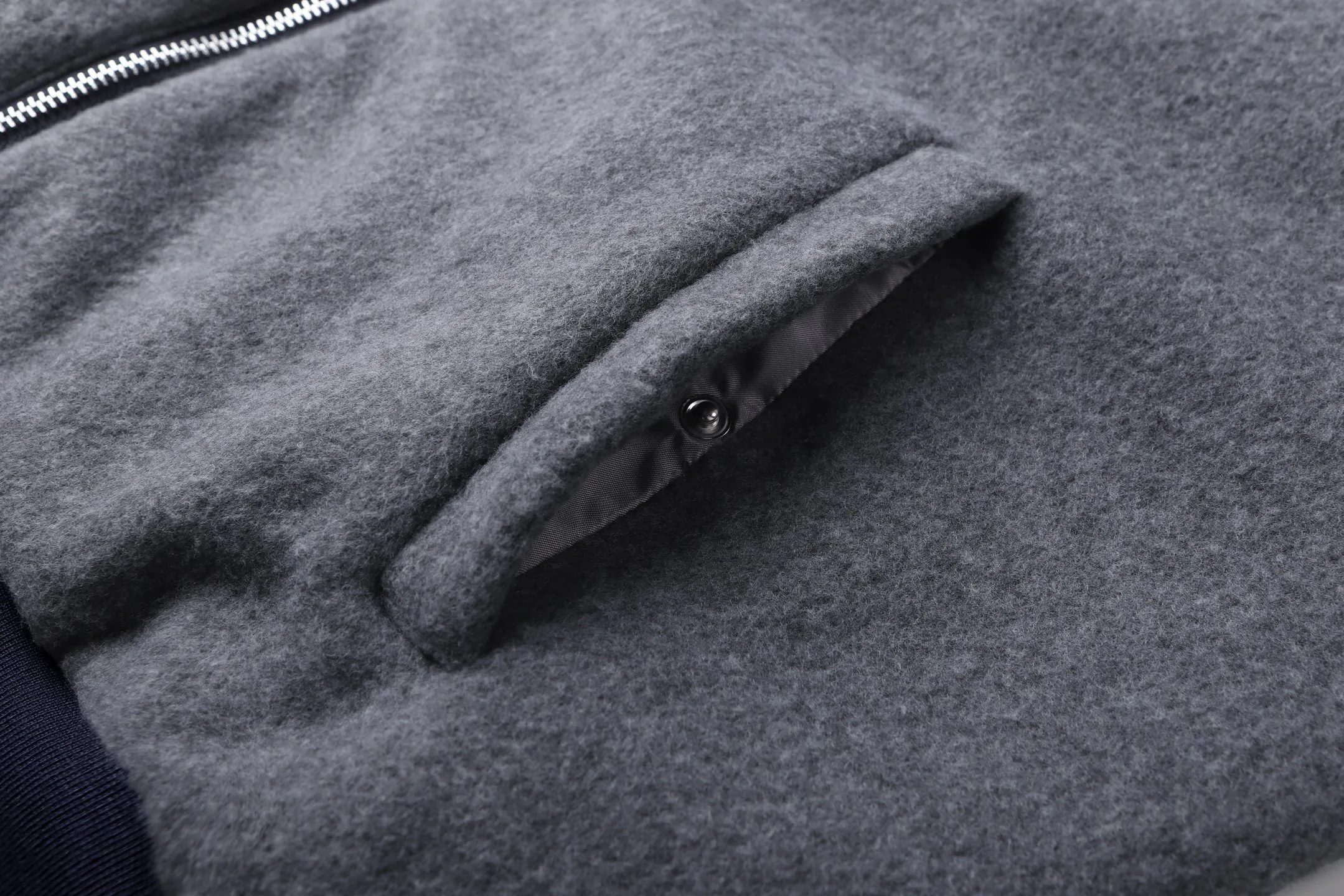 Куртки И Пуховики Женские Miu Miu 961151