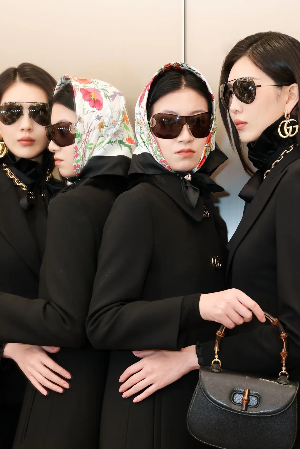 Пальто Женские Gucci 9575880