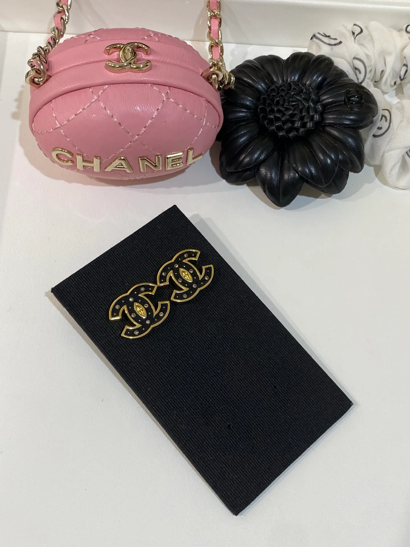 Бижутерия Chanel 18123110