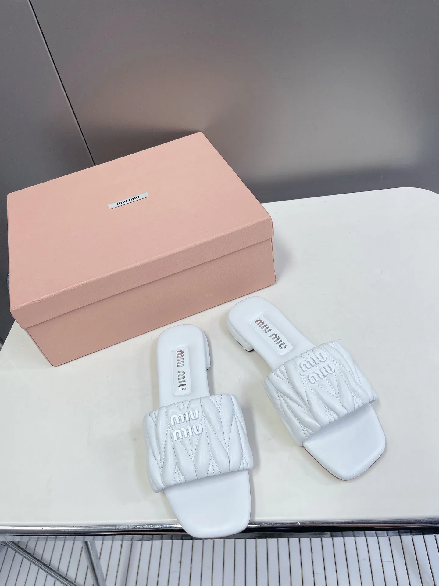 Сандалии Женские Miu Miu 13561766