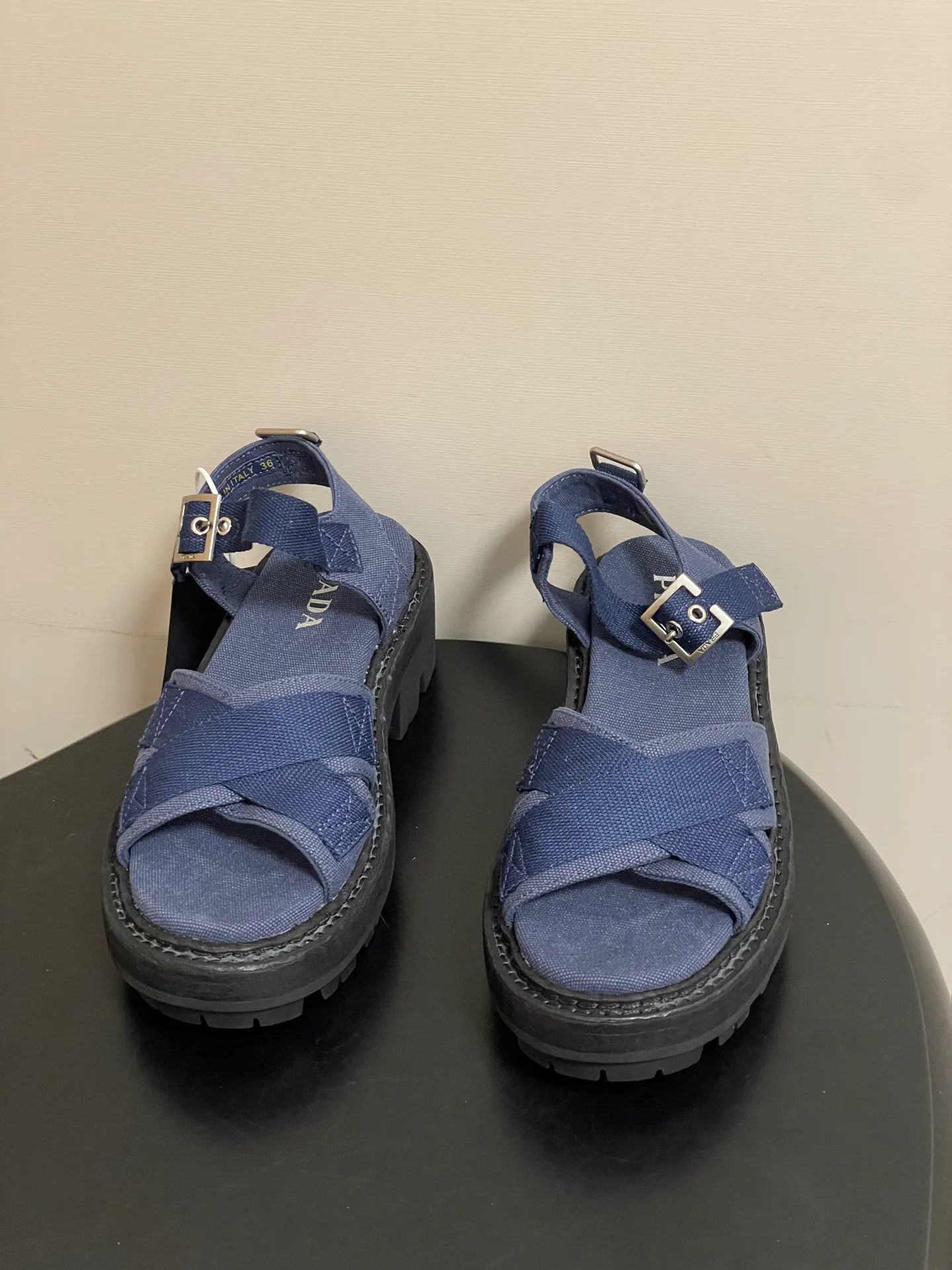 Сандалии Женские Prada 10993980