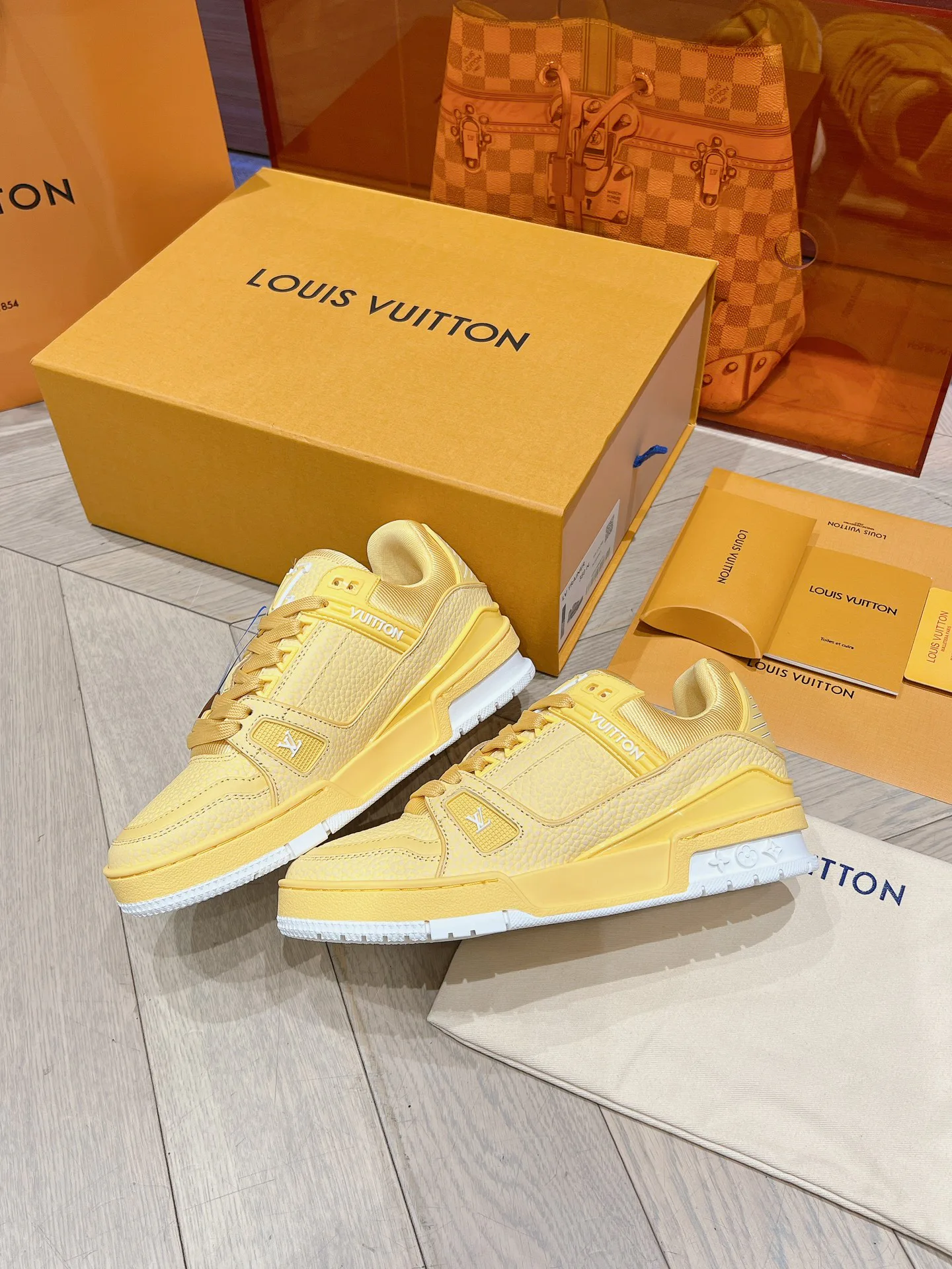 Кроссовки Женские Louis Vuitton 9966