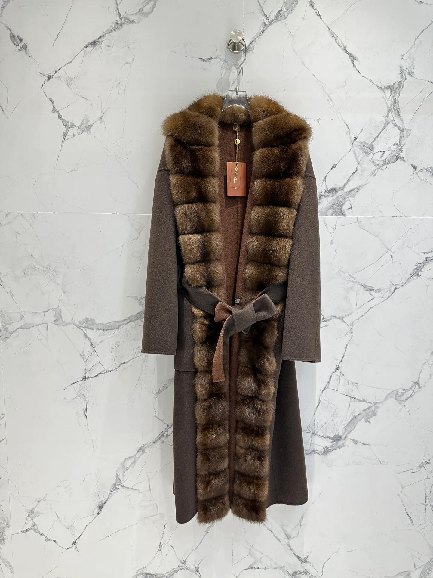 Пальто Женские Loro Piana 18082820