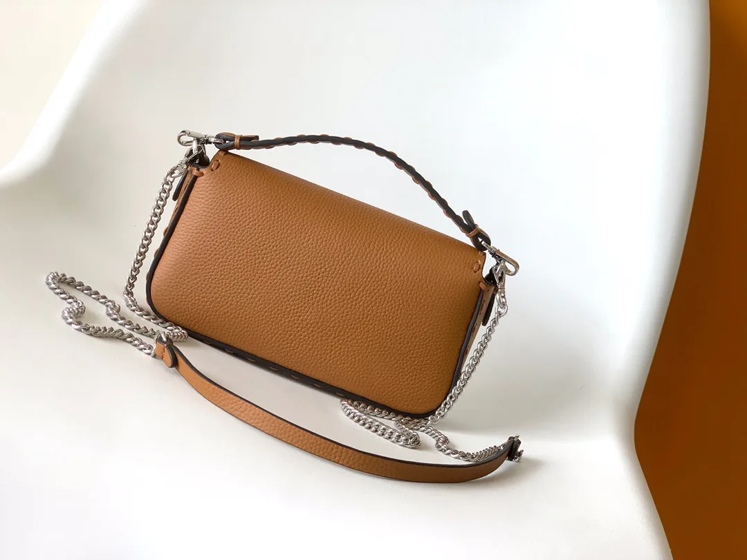 Классические Сумки Женские Fendi 12718229