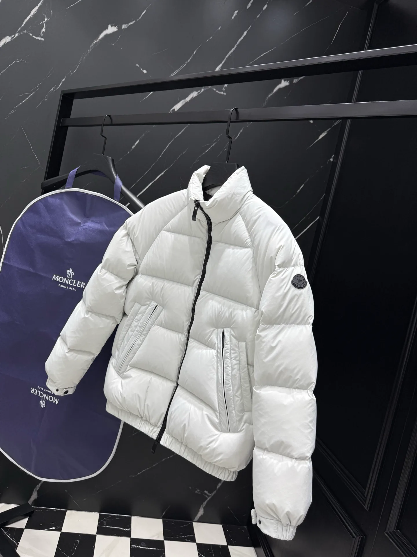 Куртки И Пуховики Мужские Moncler 566455