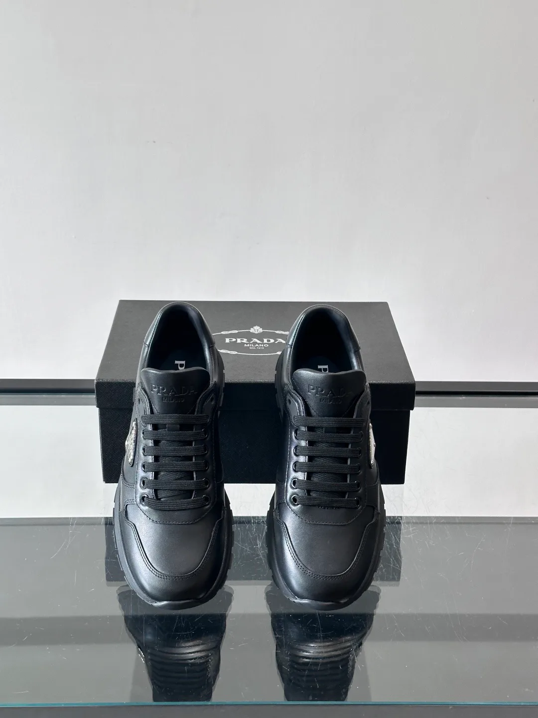 Кроссовки Мужские Prada 11299544