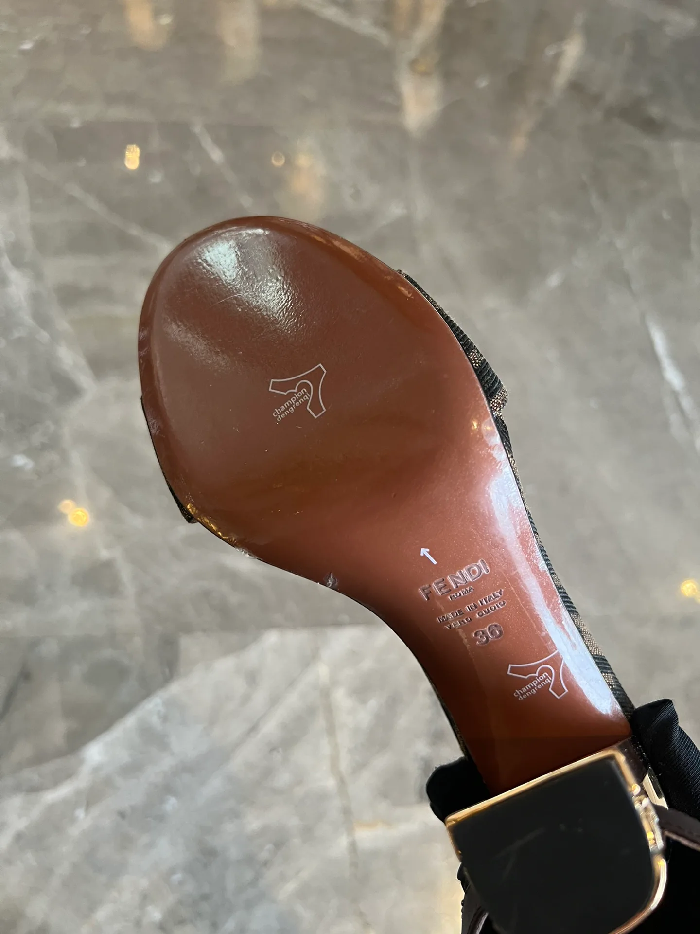 Босоножки Женские Fendi 9289013