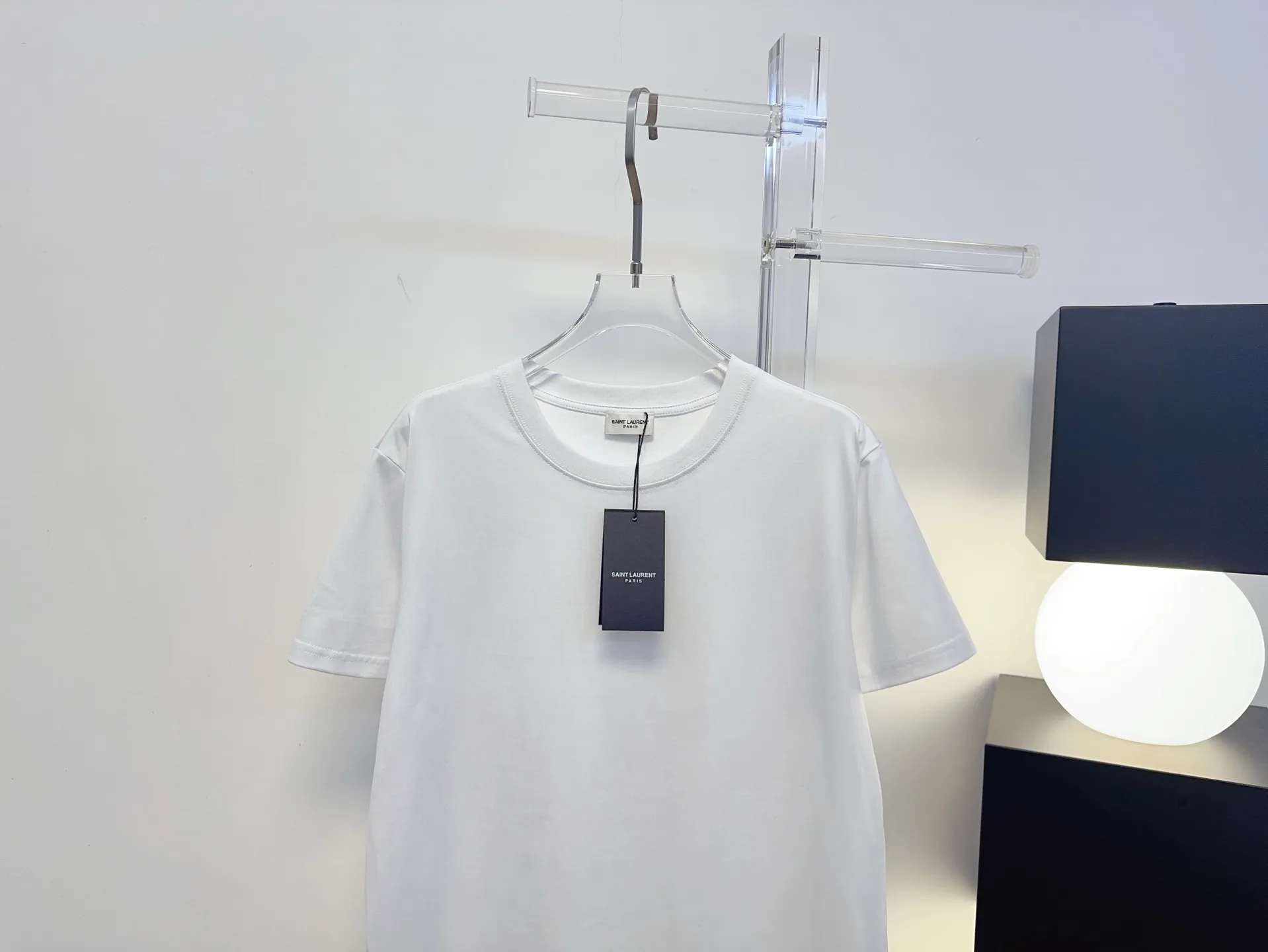 Футболки Женские Saint Laurent 11470296