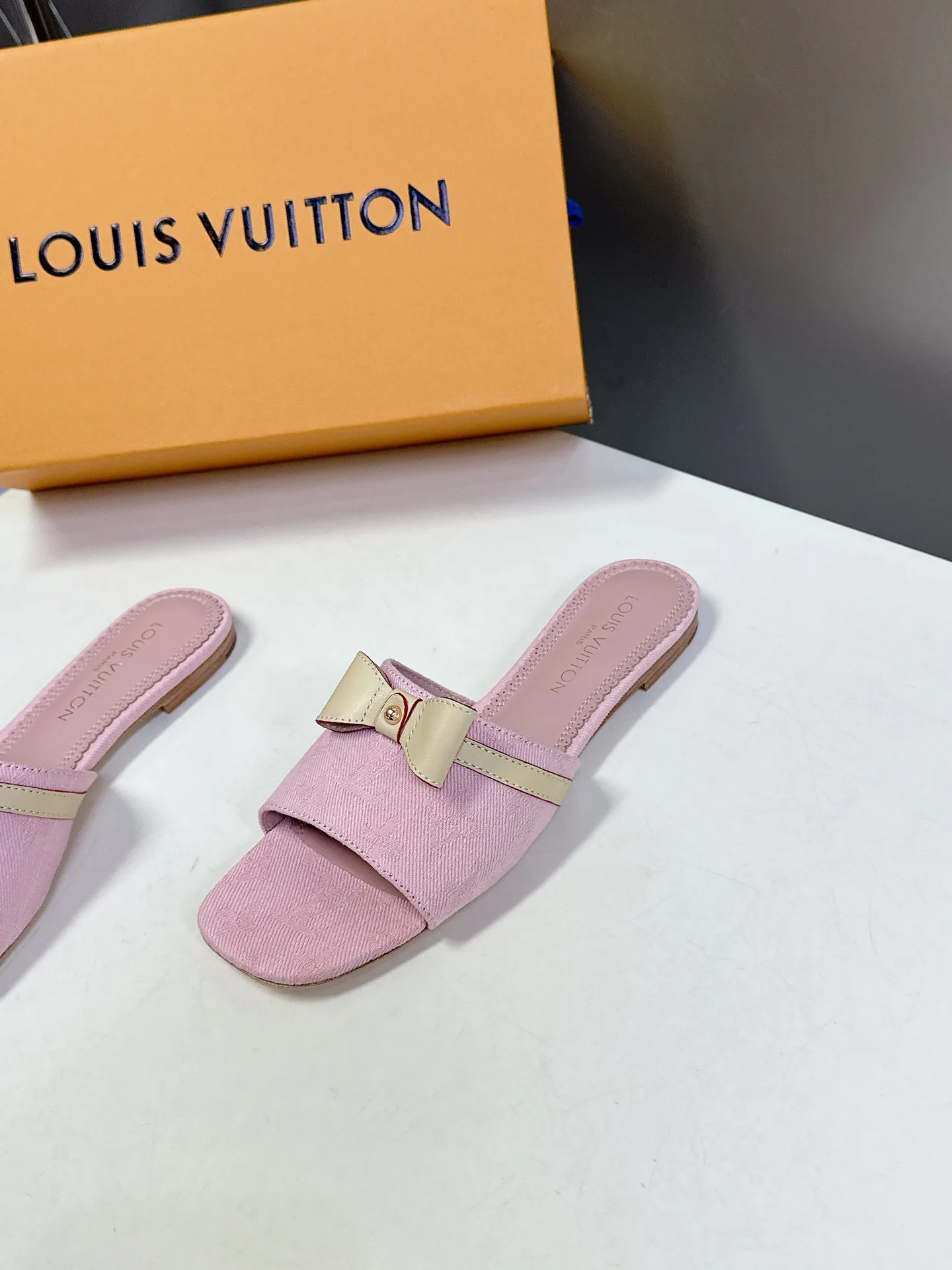 Туфли Женские Louis Vuitton 11458203