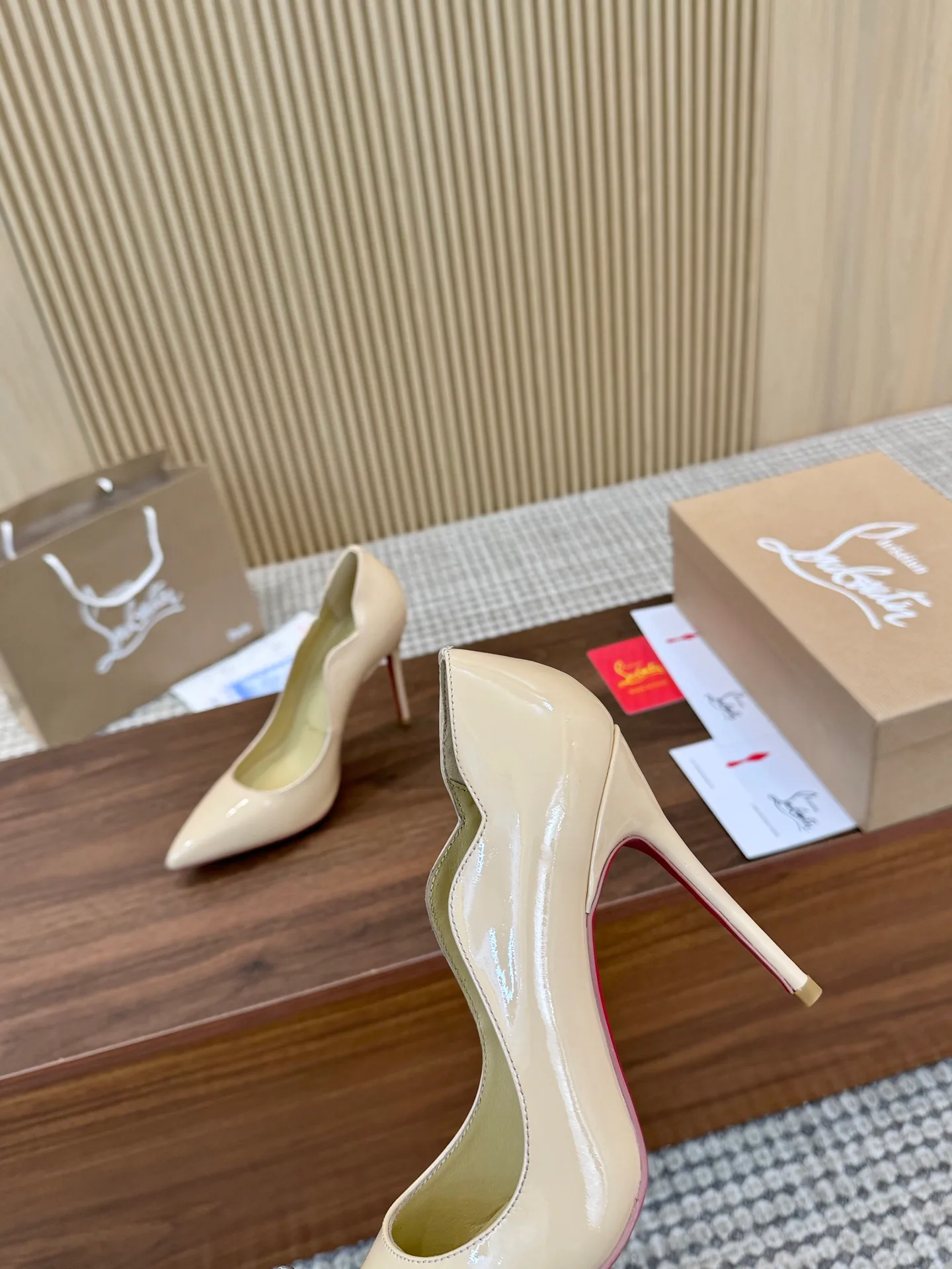 Туфли Женские Christian Louboutin 827147