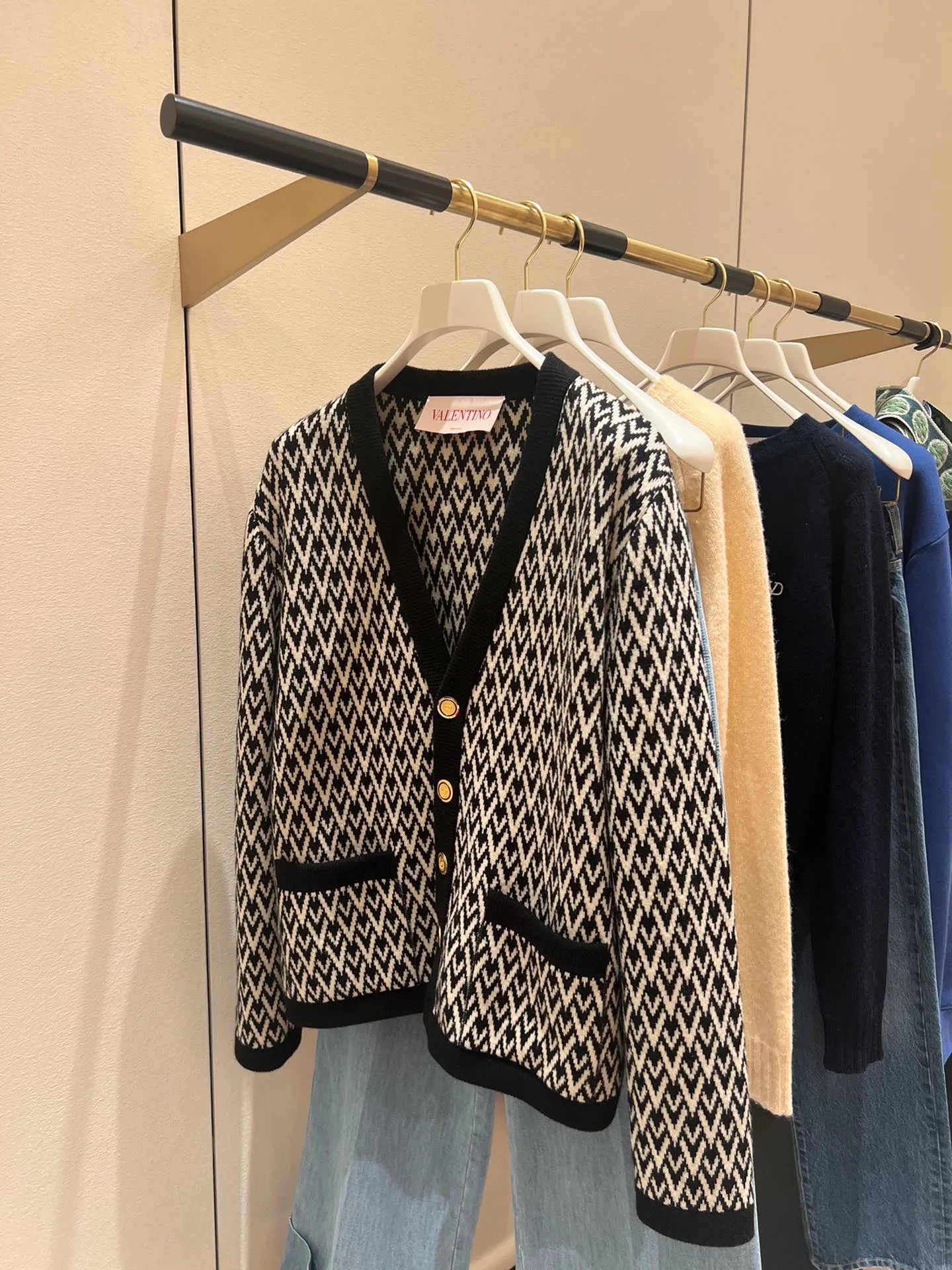 Джемперы И Свитеры Женские Valentino 18766902
