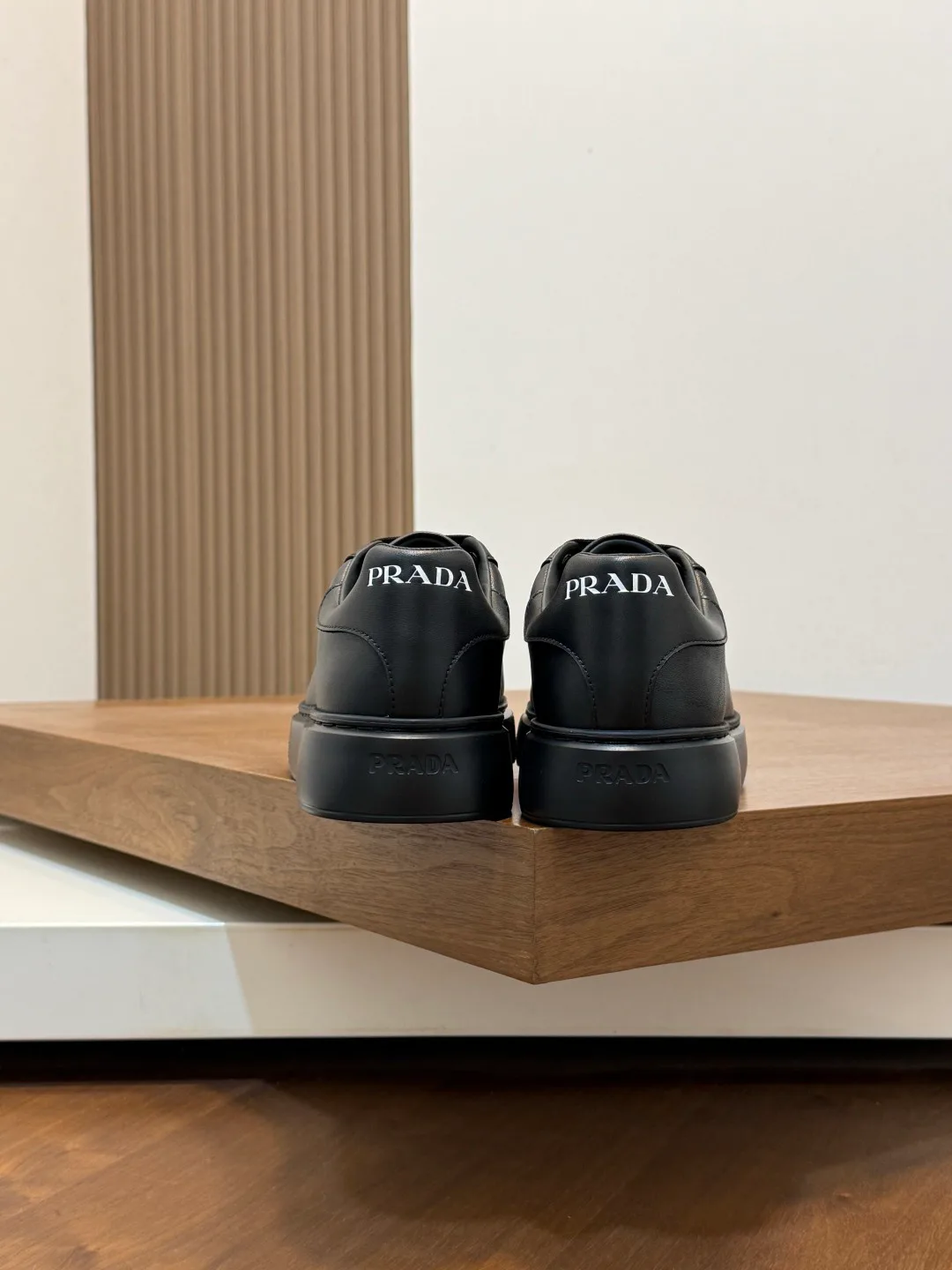 Кроссовки Мужские Prada 17447607