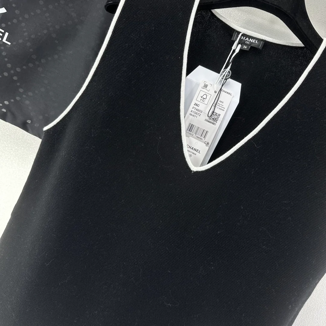 Жилеты Женские Chanel 11455054