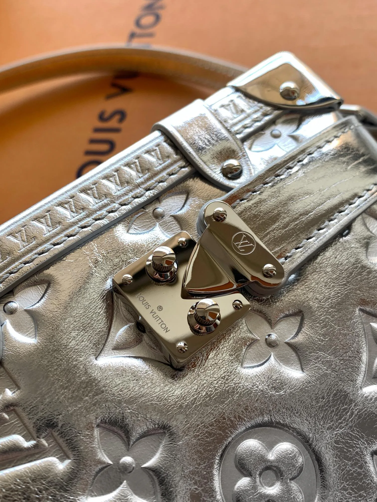 Сумки На Ремне Женские Louis Vuitton 349361