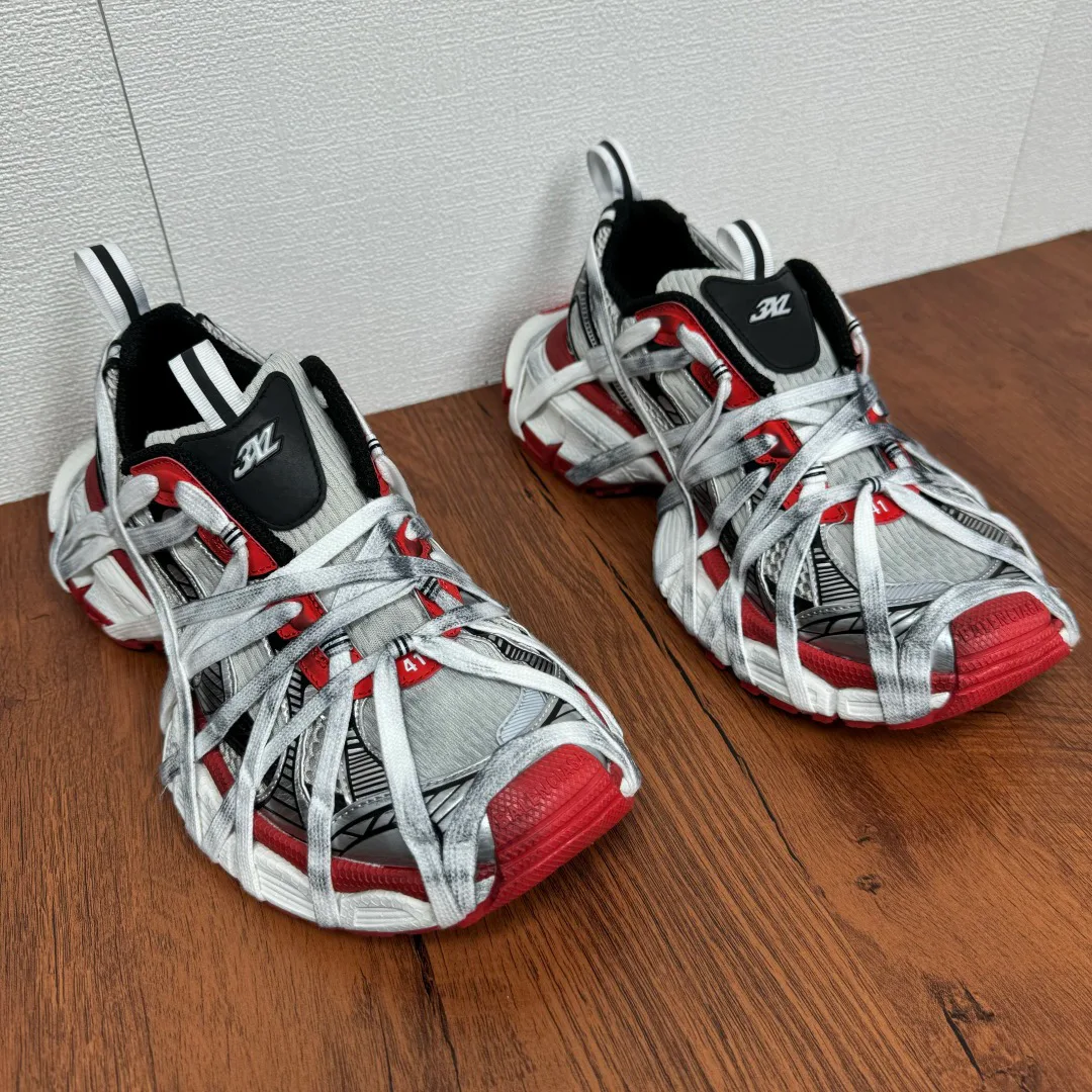 Кроссовки Женские Balenciaga 13216462