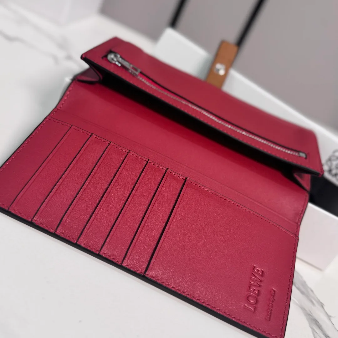 Клатчи Женские Loewe 17678719