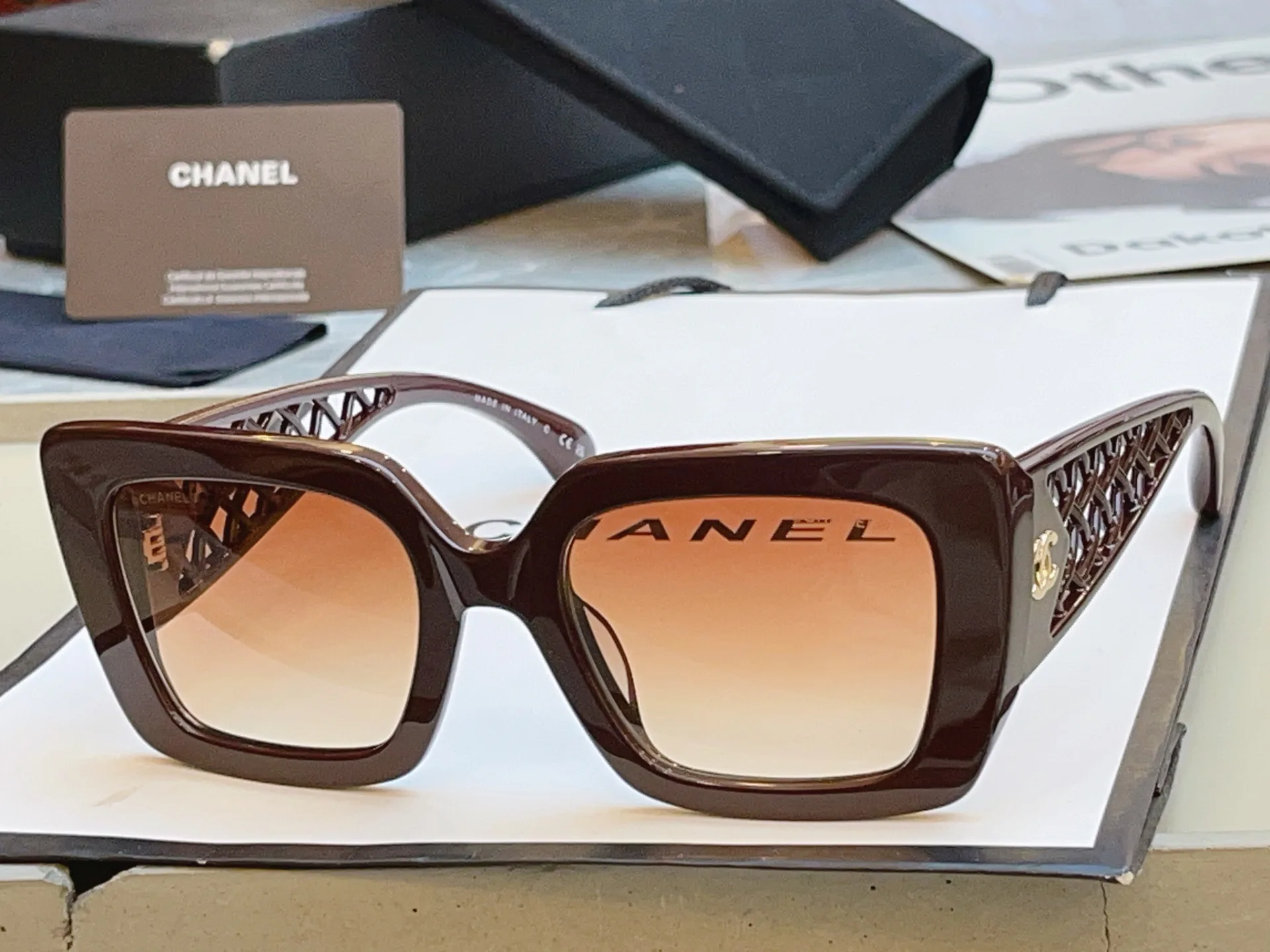 Очки Chanel 17529371
