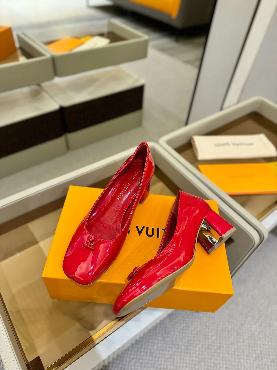 Туфли Женские Louis Vuitton 35872