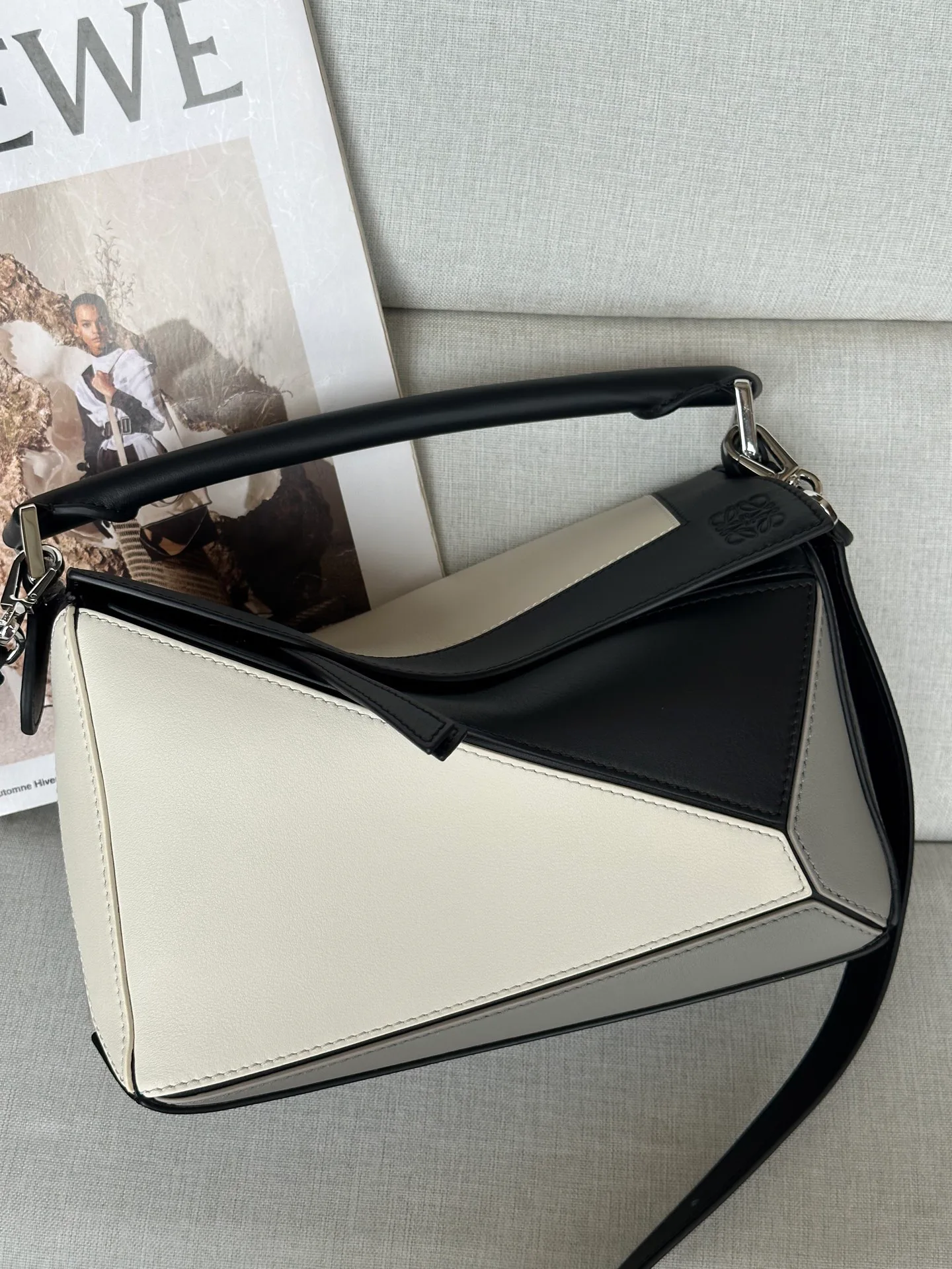 Классические Сумки Женские Loewe 1889727