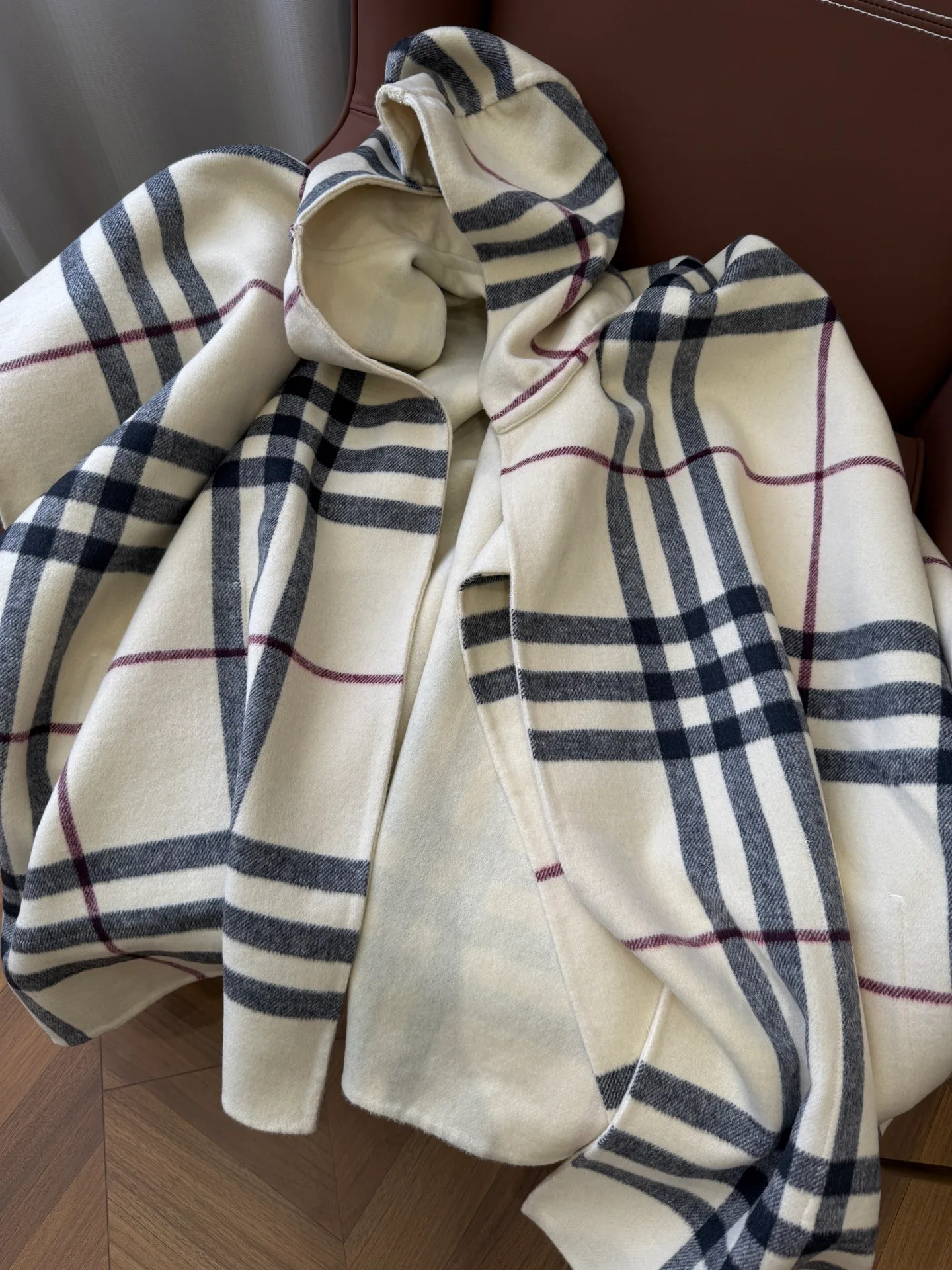 Пальто Женские Burberry 19337227