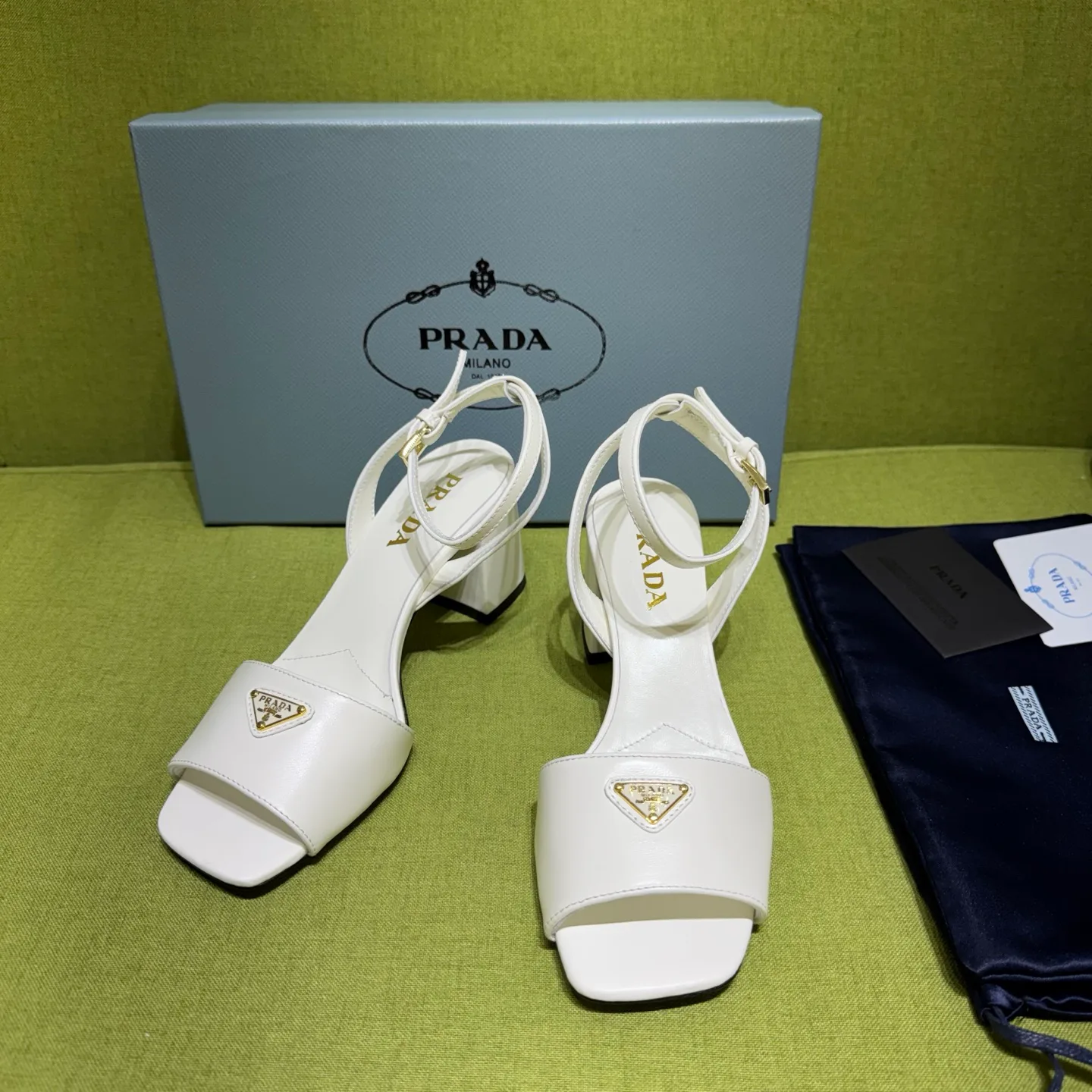Босоножки Женские Prada 17524803