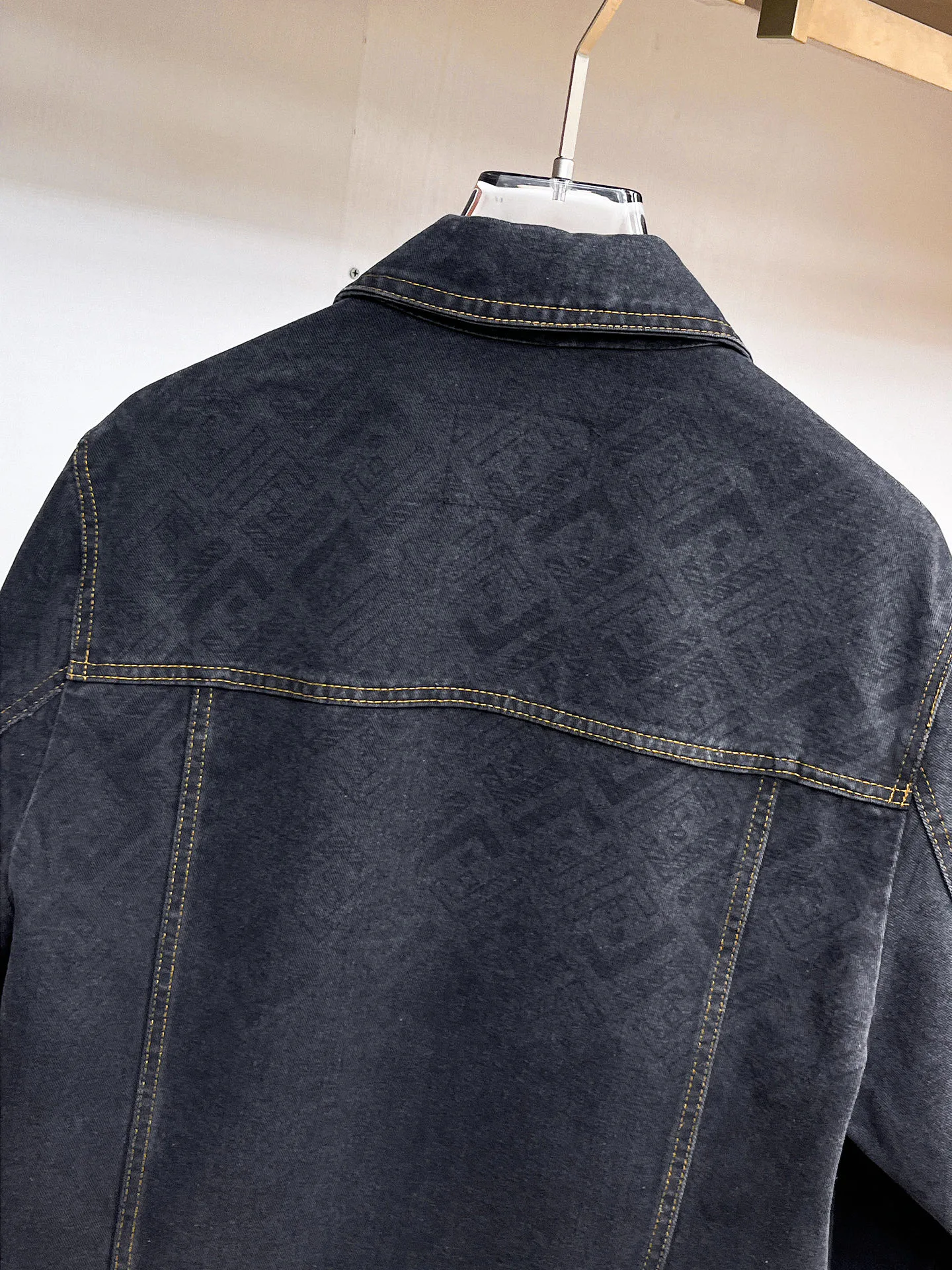 Куртки И Пуховики Мужские Fendi 18197212