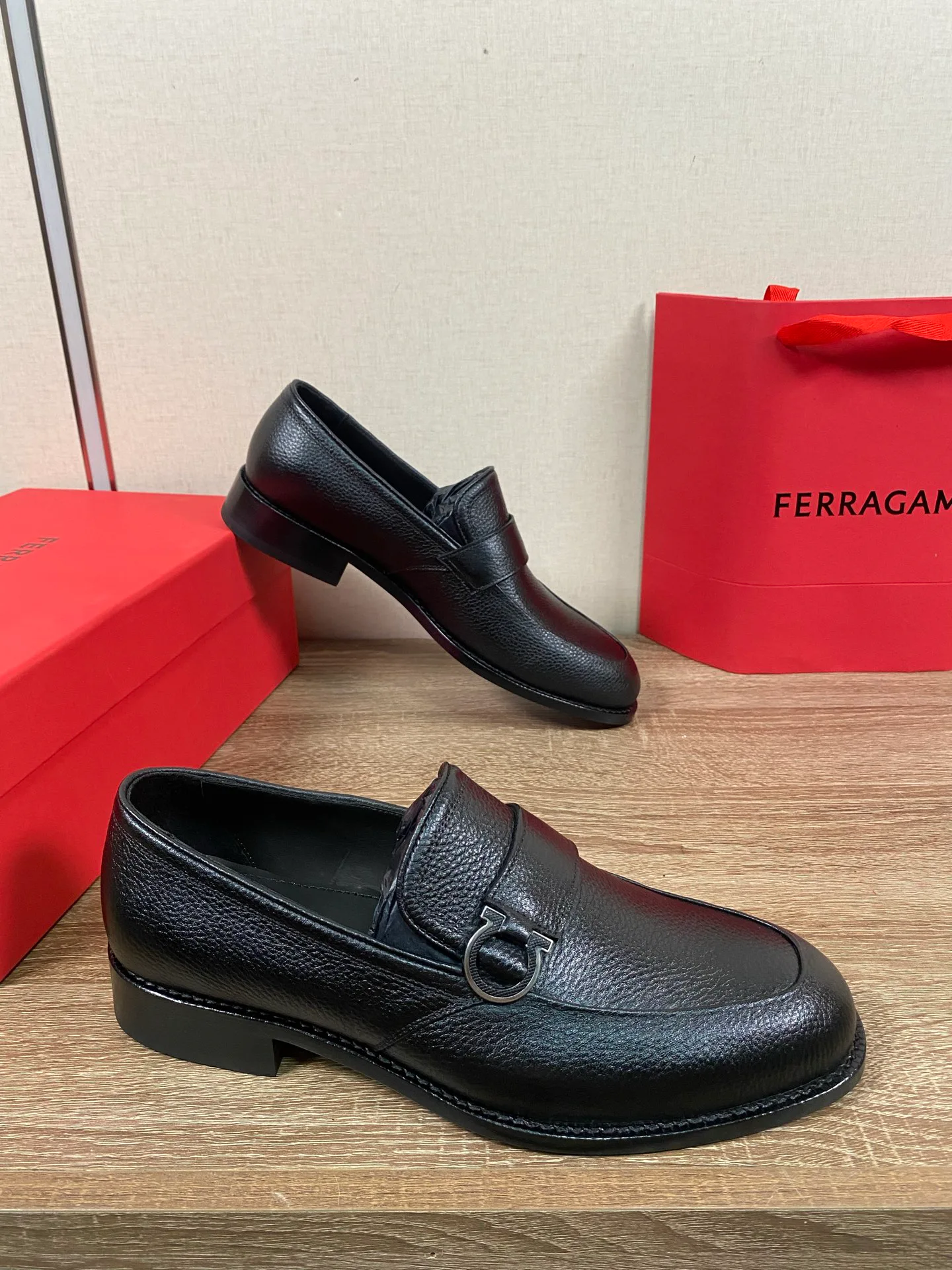 Лоферы И Туфли Мужские Salvatore Ferragamo 19656166