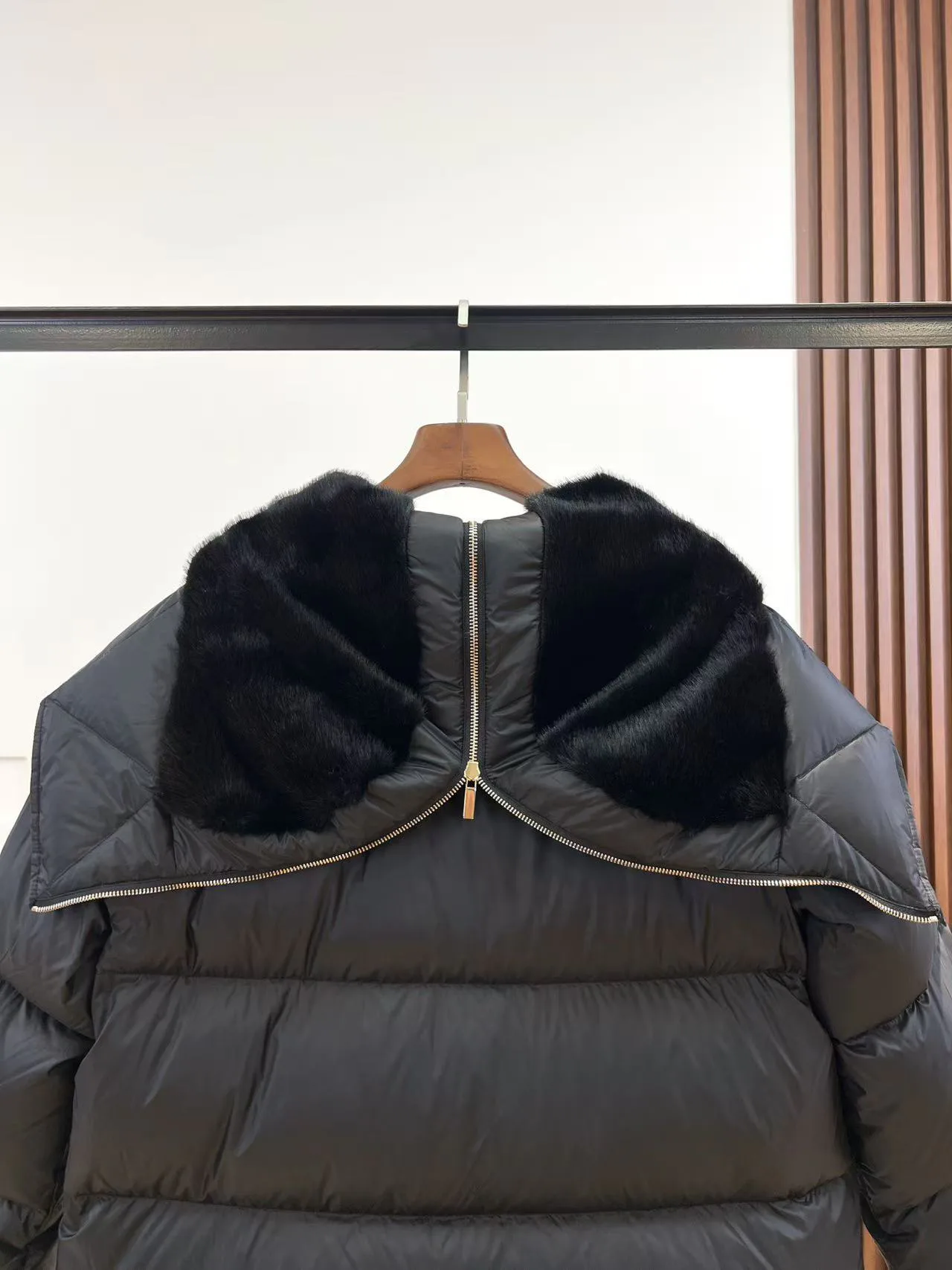 Куртки И Пуховики Женские Max Mara 18274222