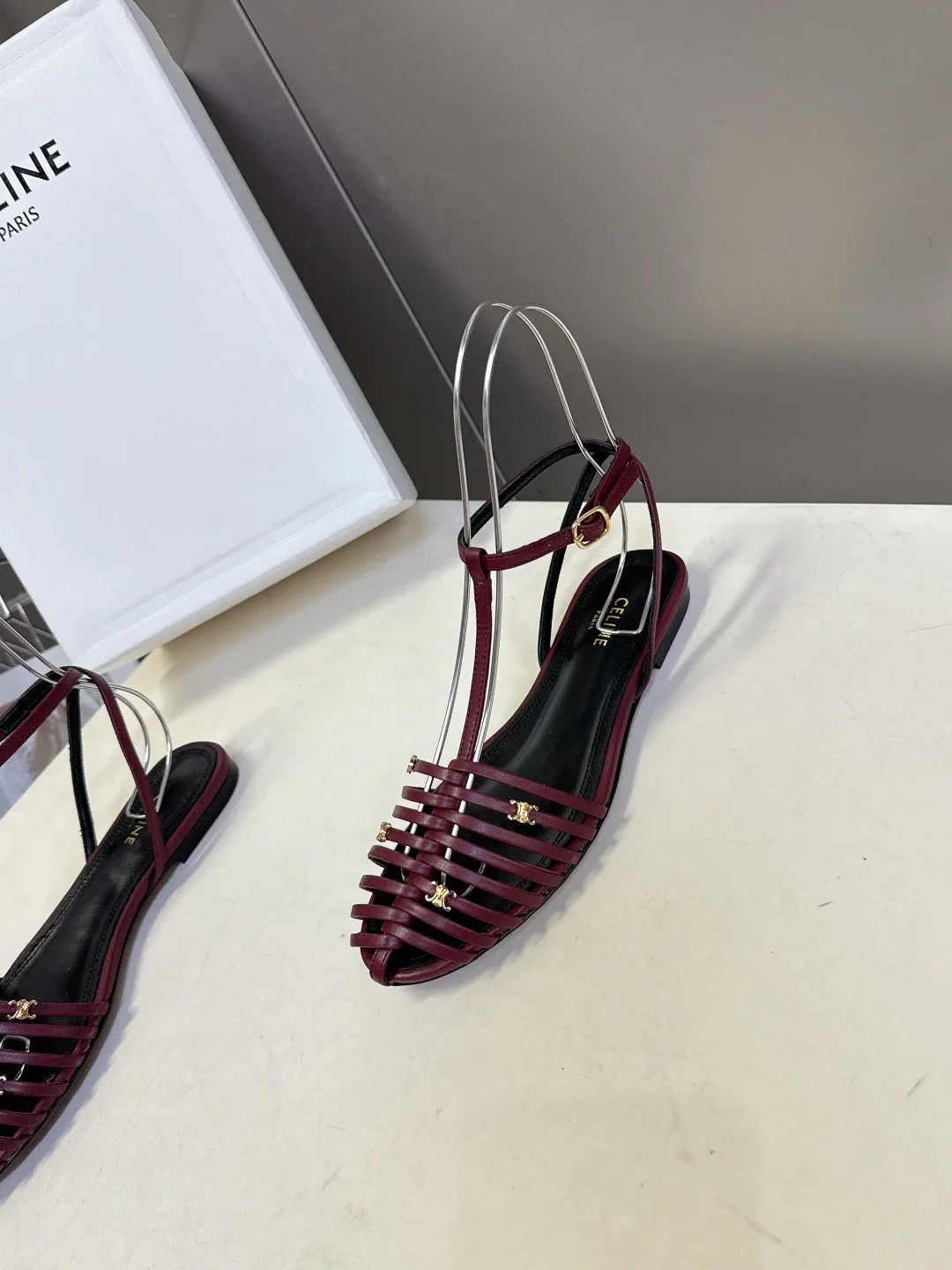 Сандалии Женские Celine 14084619
