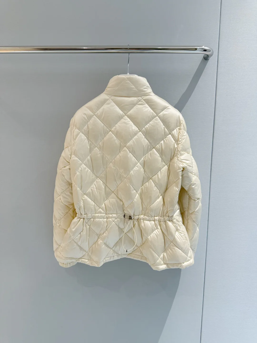 Куртки И Пуховики Женские Moncler 18474198