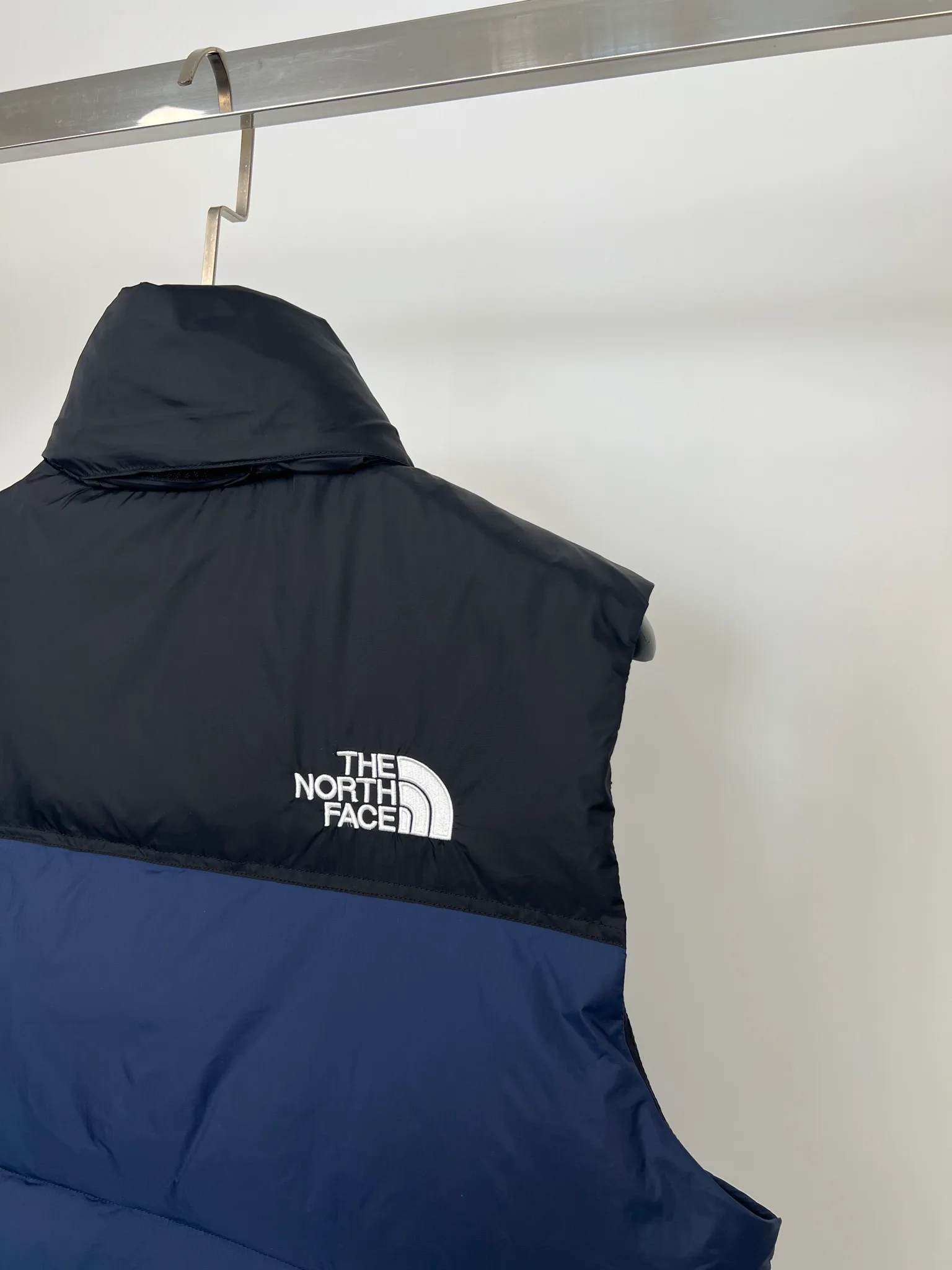 Жилеты Женские The North Face 18416025