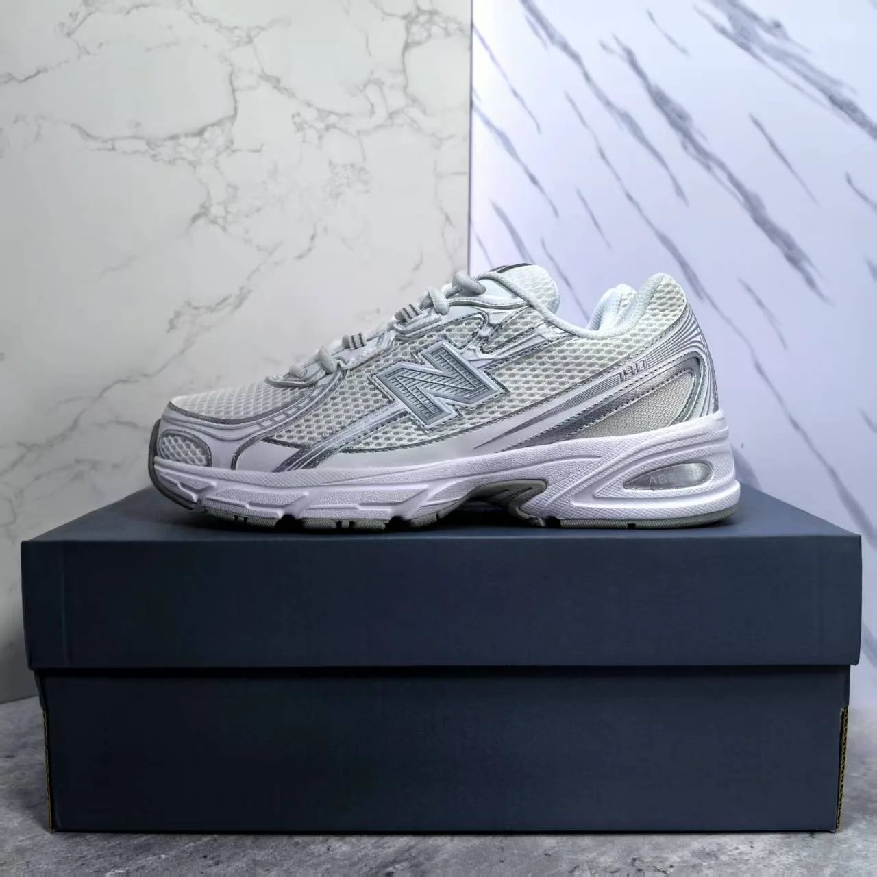 Кроссовки Женские New Balance 72053