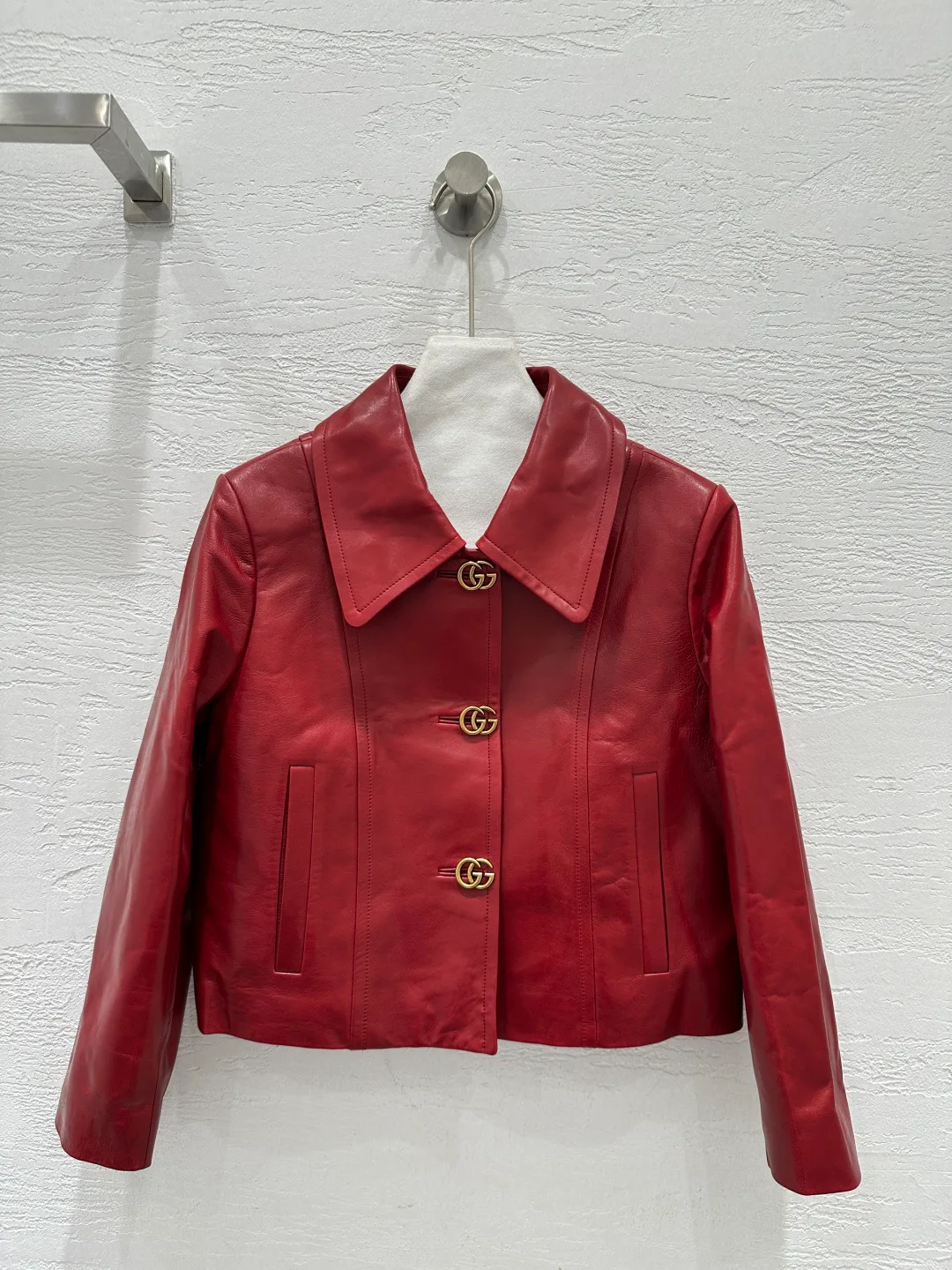 Кожаные Куртки И Дублёнки Женские Gucci 12717811