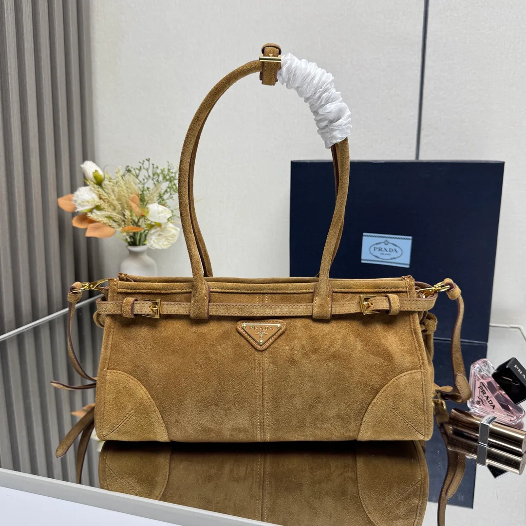 Классические Сумки Женские Prada 10446829