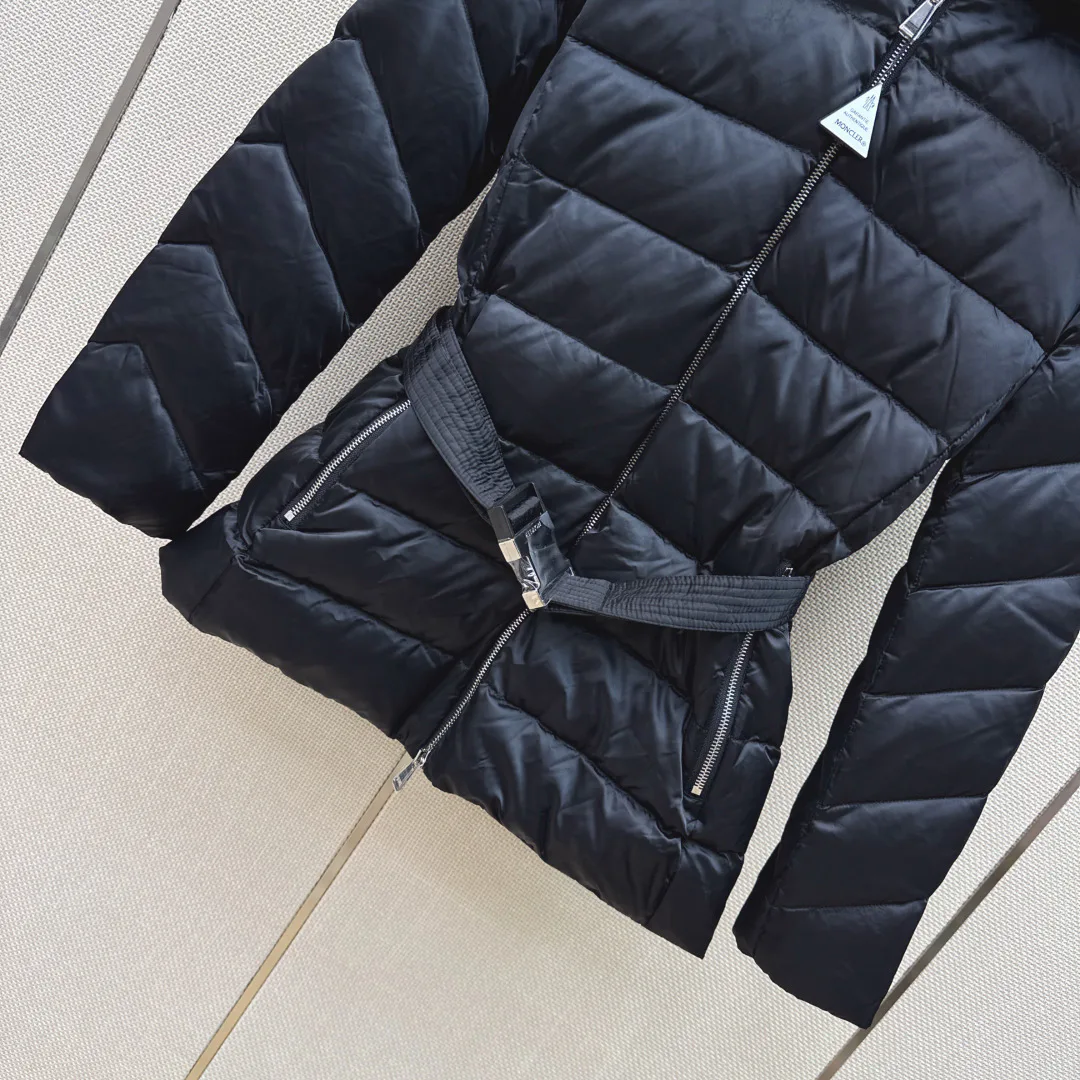 Куртки И Пуховики Женские Moncler 18506475
