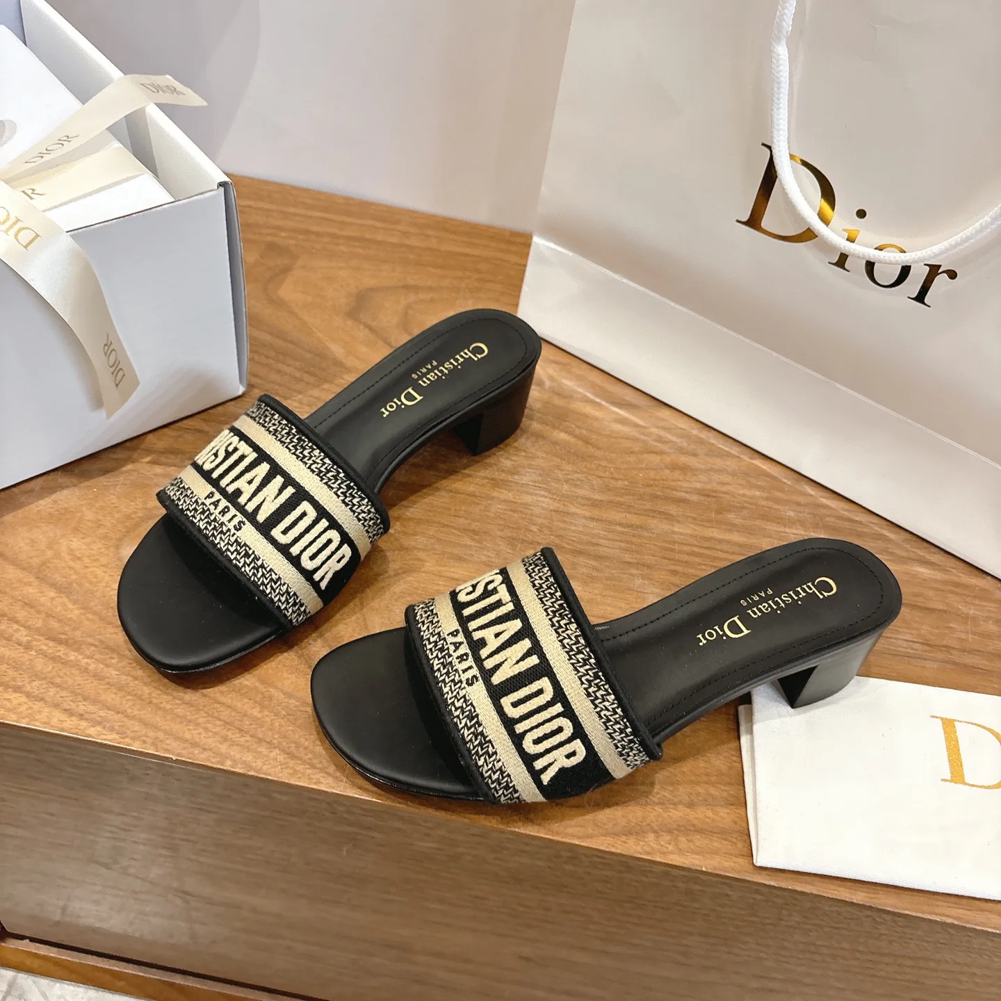 Босоножки Женские Christian Dior 1137339