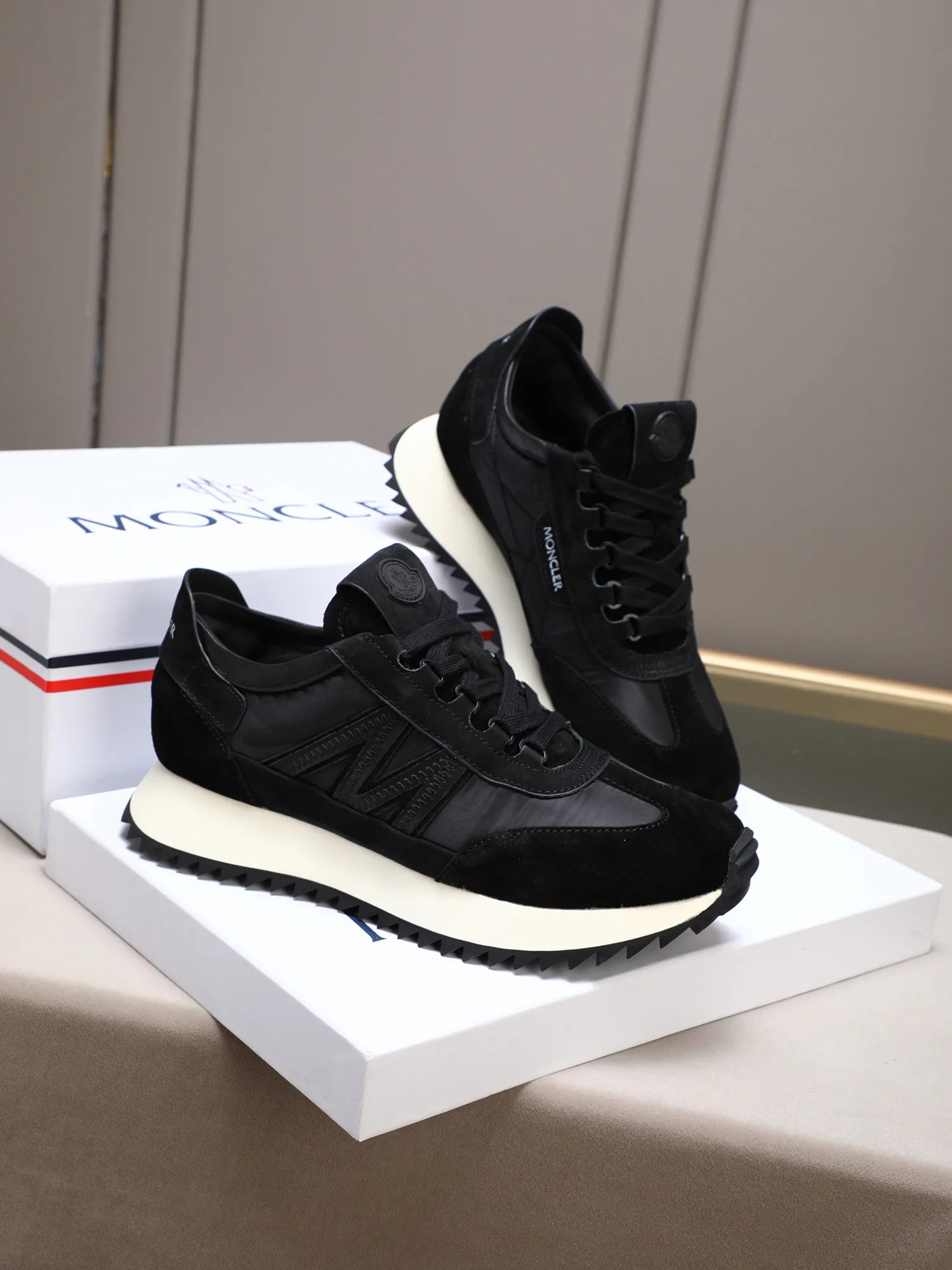 Кроссовки Мужские Moncler 11490485