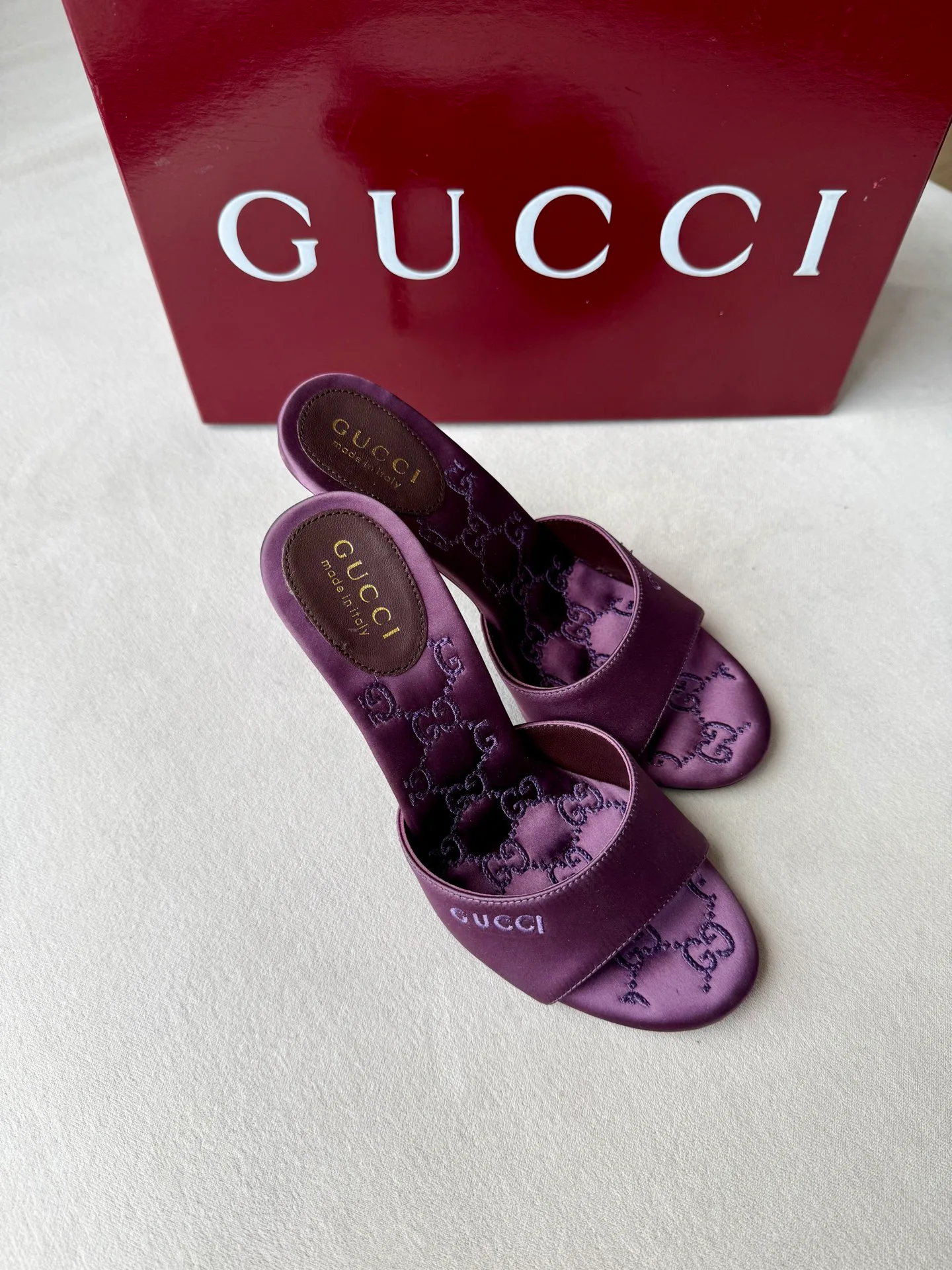 Босоножки Женские Gucci 18120657