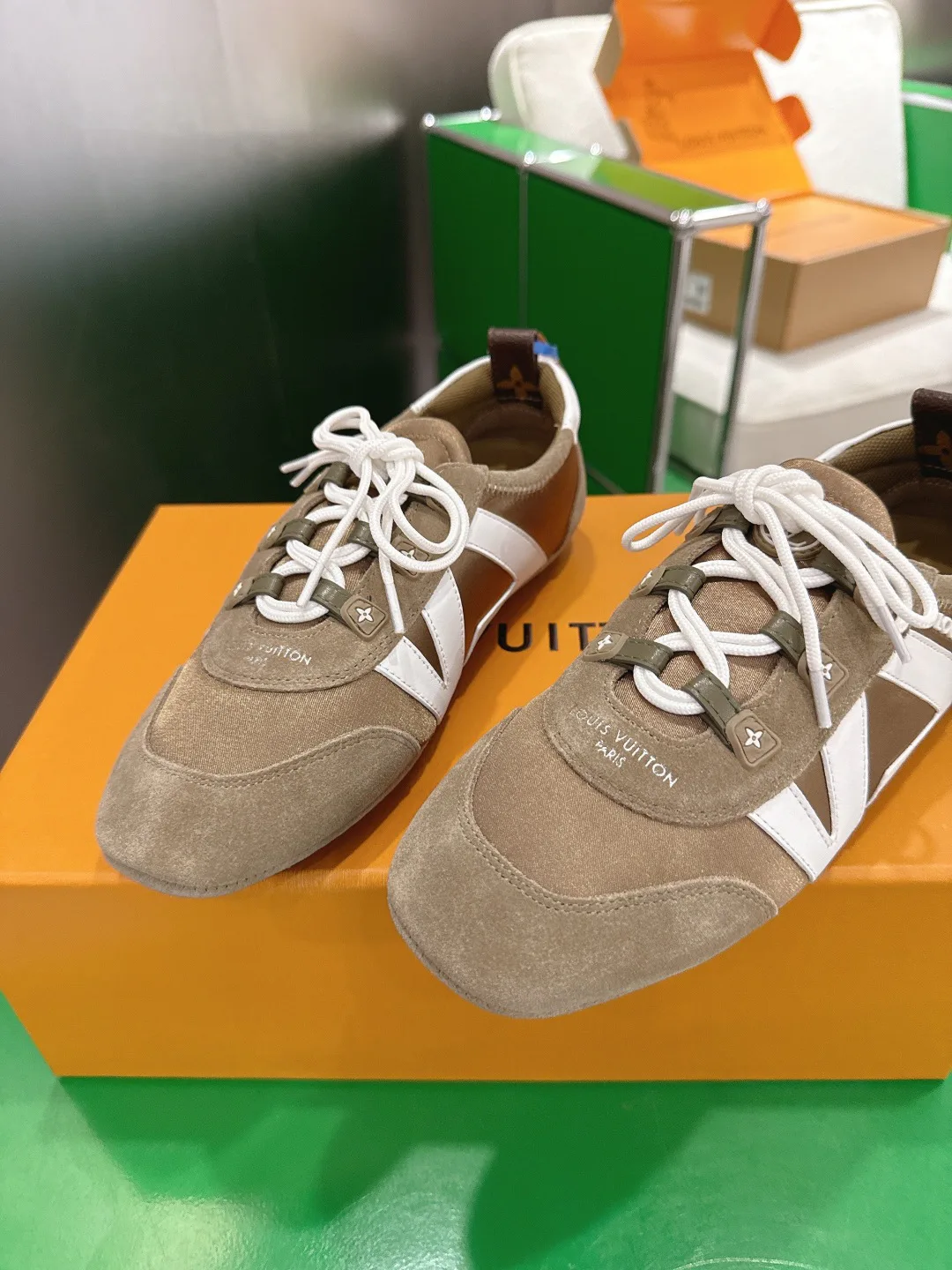 Кроссовки Женские Louis Vuitton 9632232