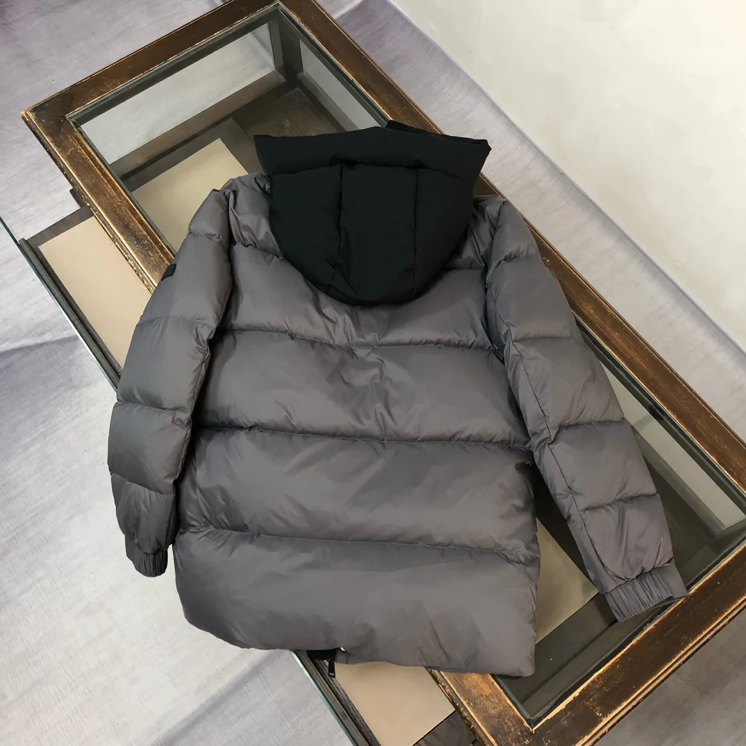 Куртки И Пуховики Мужские Moncler 1566664